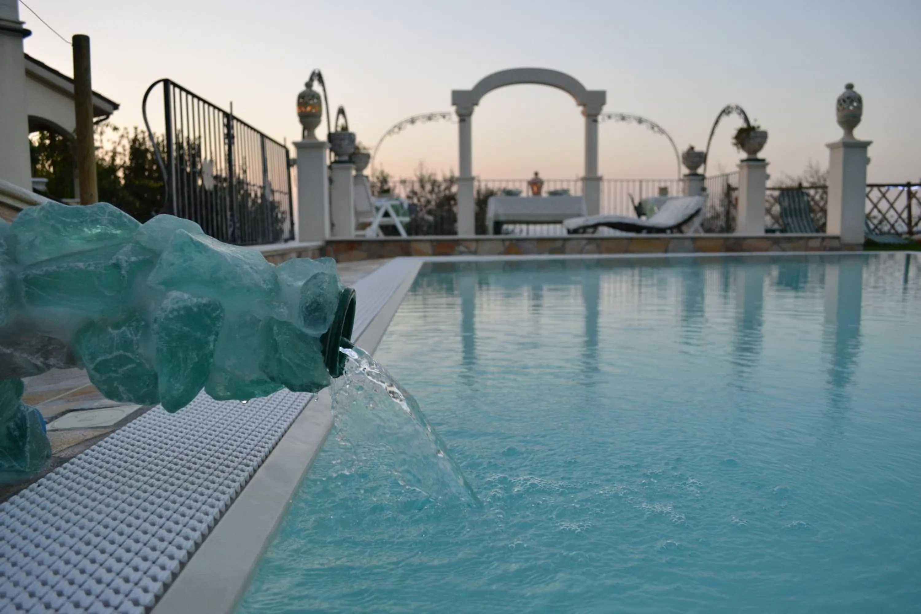 Pool view in Agriturismo il Quadrifoglio