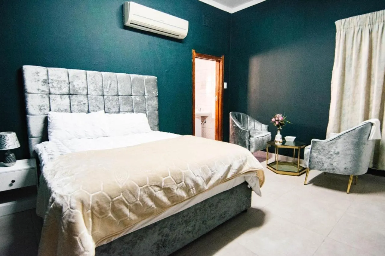 Bed in Skypz Home Lodge