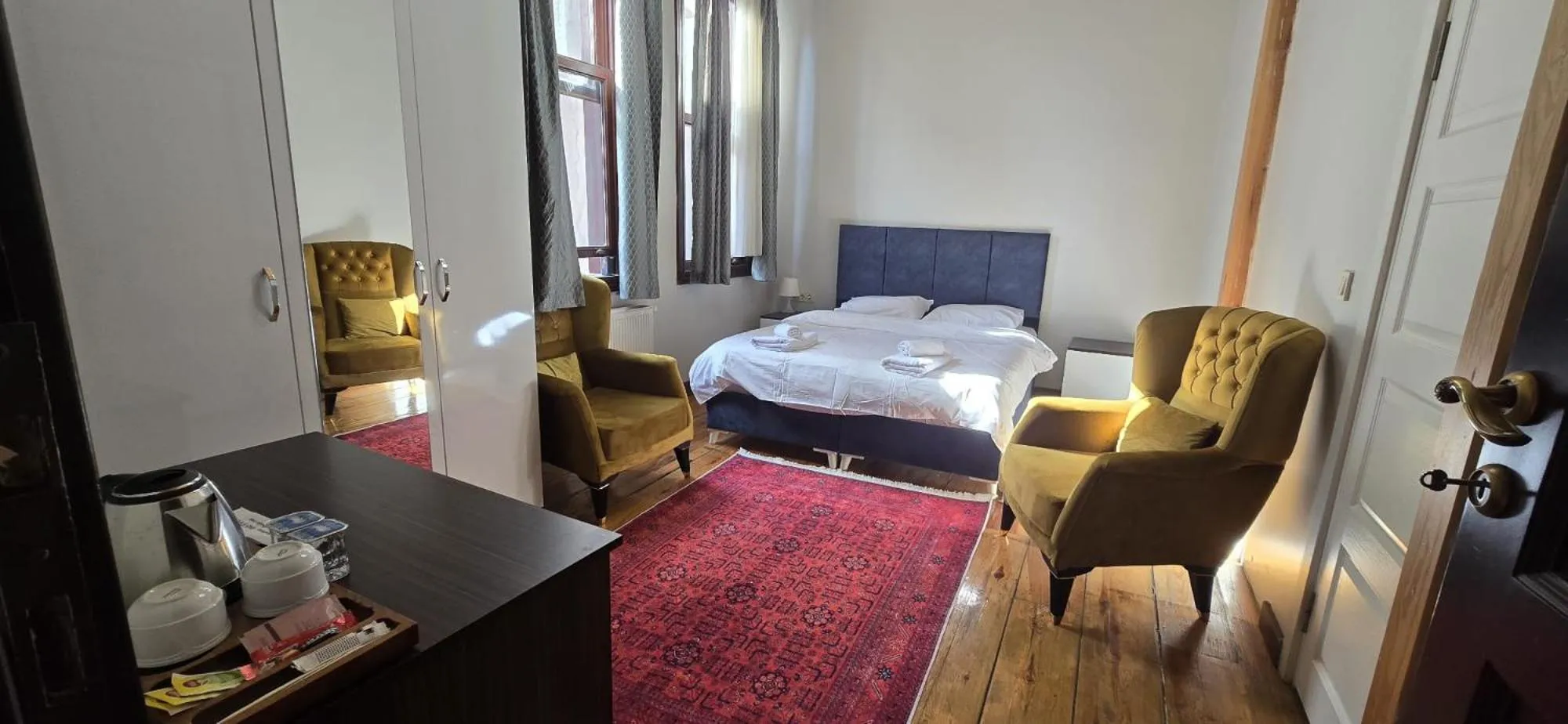 Photo of the whole room, Bed in Grand Bedir