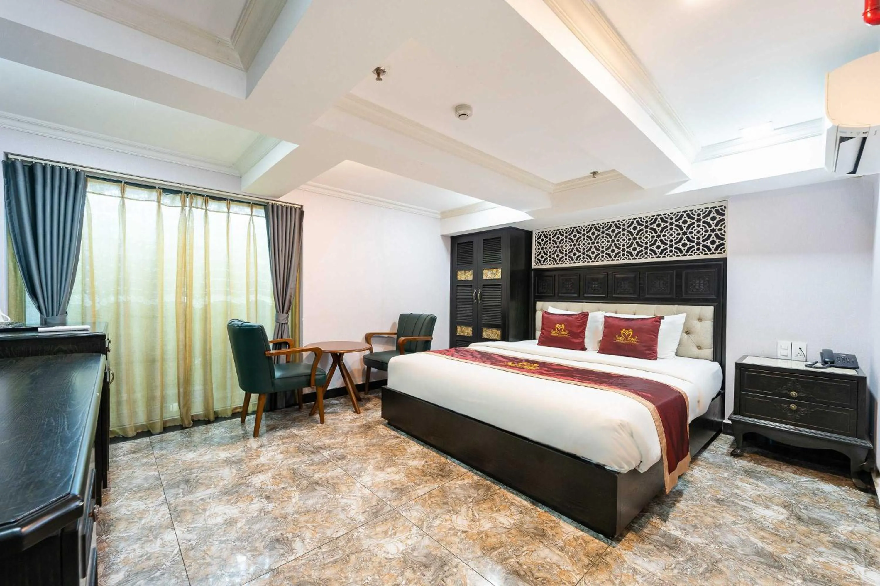 Bedroom, Bed in Collection O Havana Airport Hotel