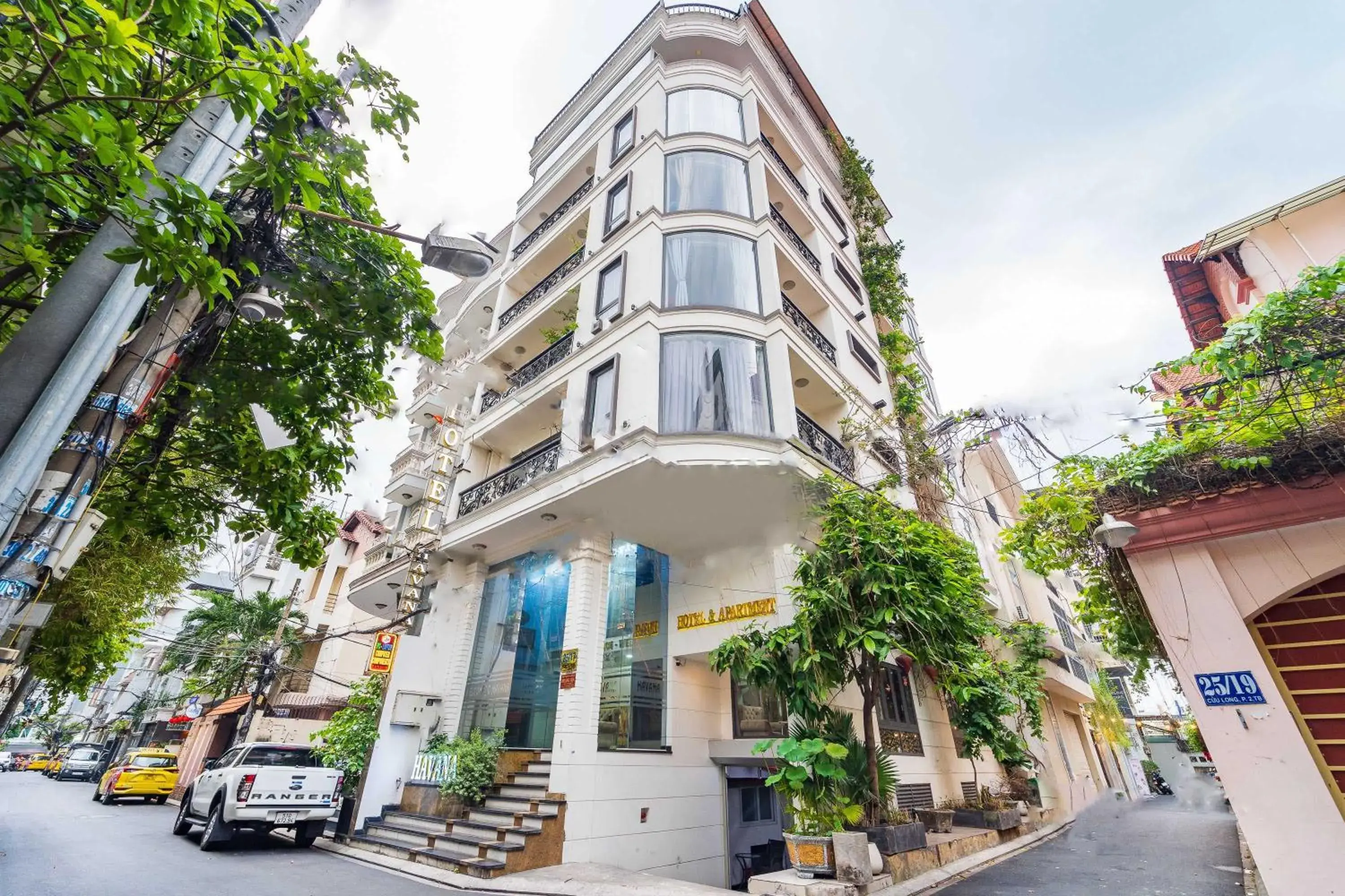 Property building in Collection O Havana Airport Hotel Property building in Collection O Havana Airport Hotel