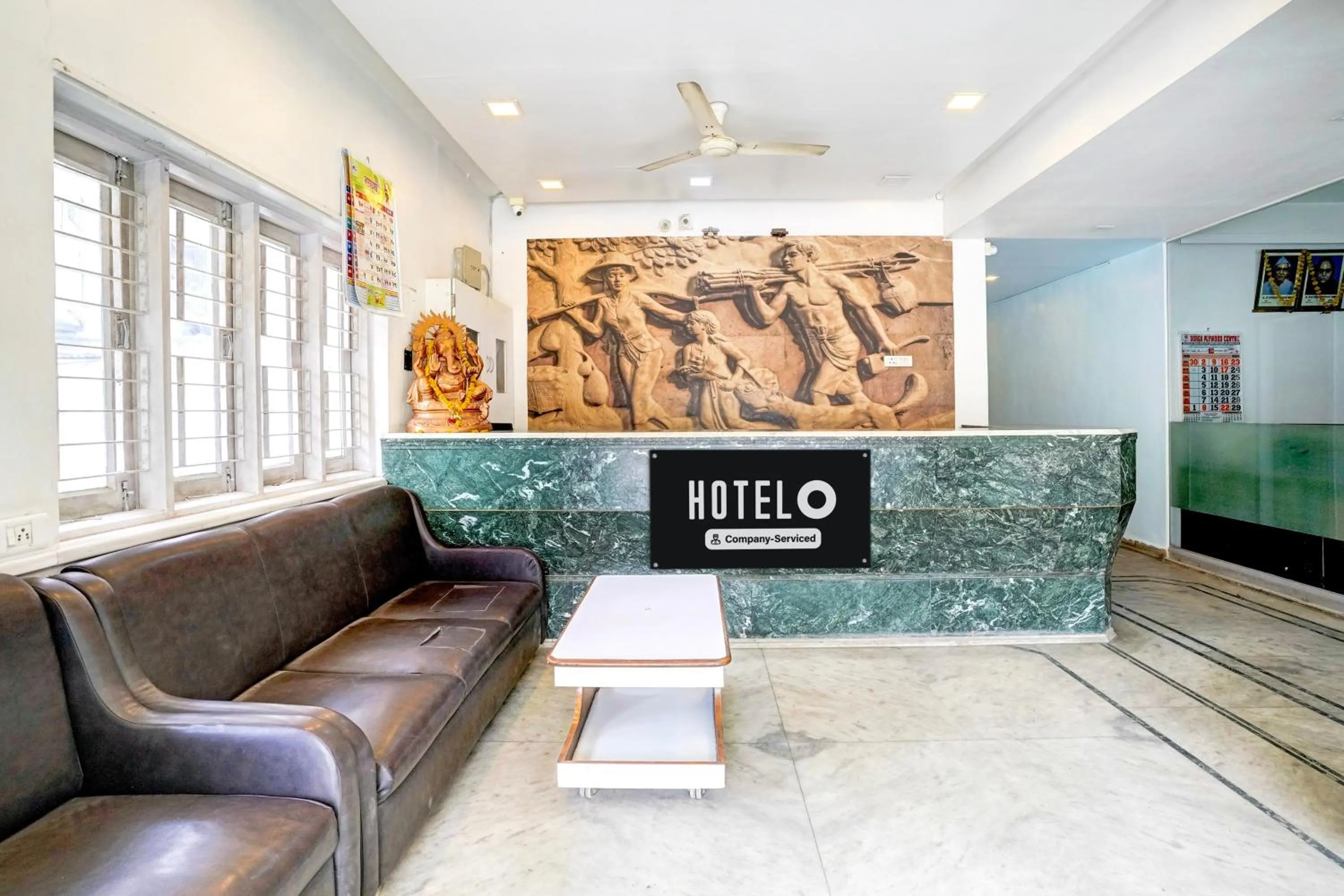 Lobby or reception in Hotel O Padampura Near Railway Station