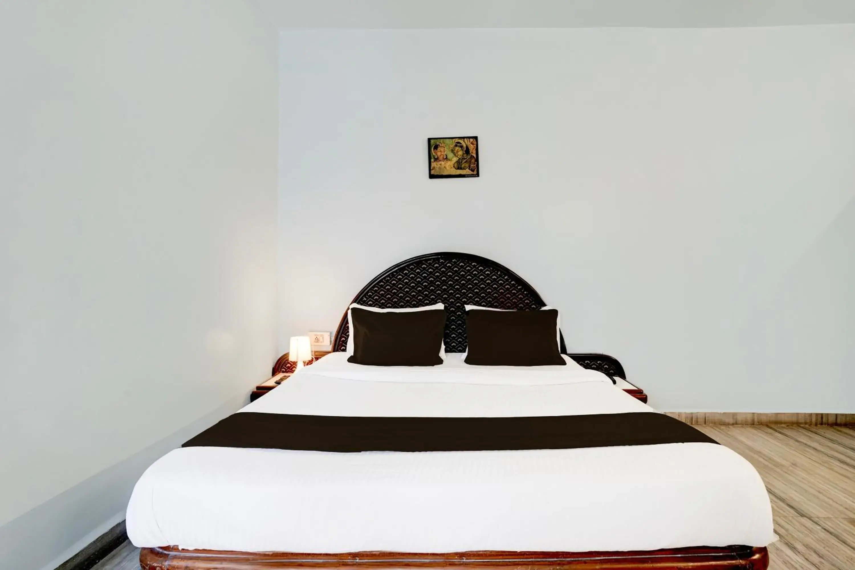 Bedroom, Bed in Hotel O Padampura Near Railway Station Bedroom, Bed in Hotel O Padampura Near Railway Station