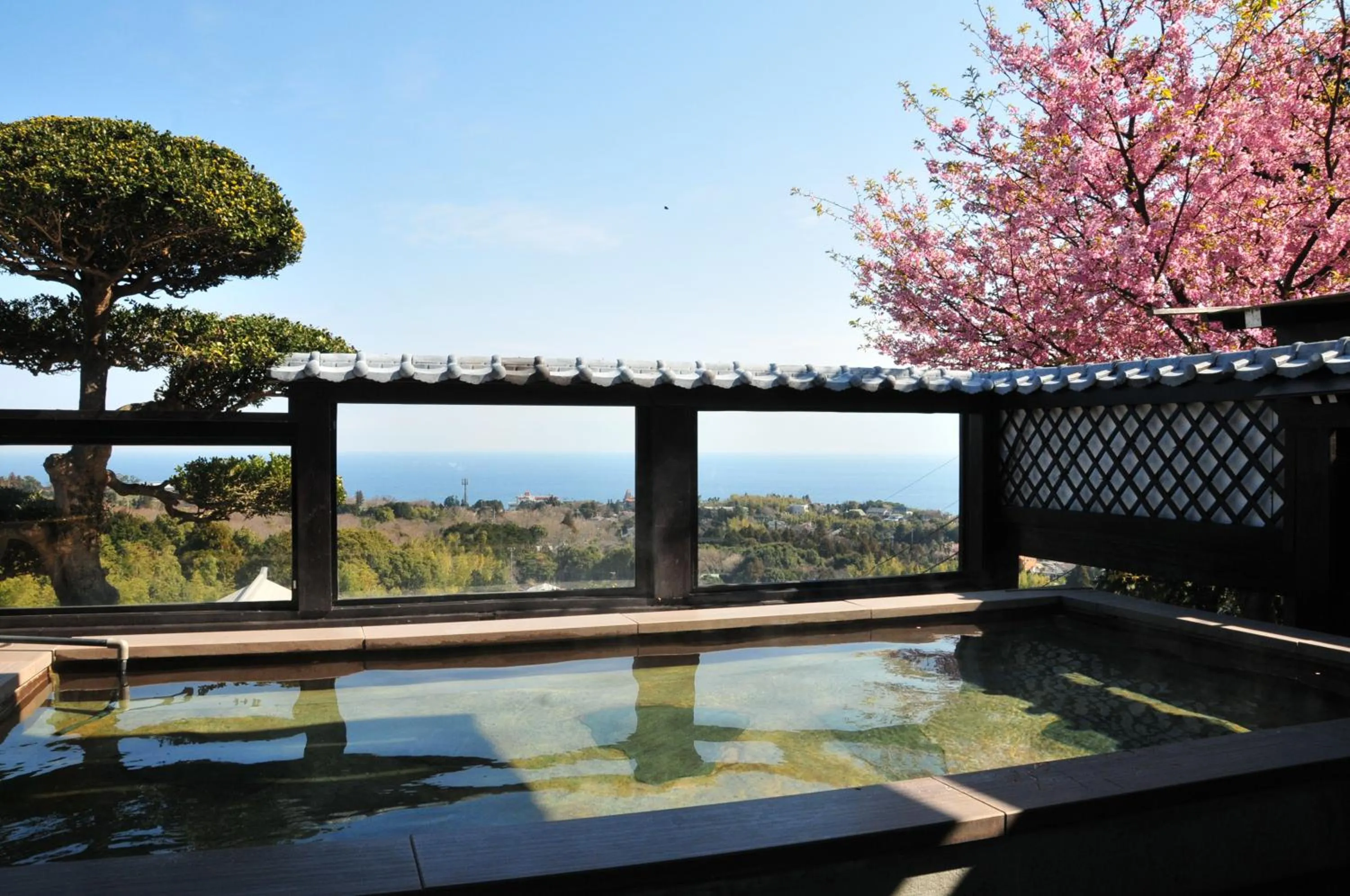 Hot Spring Bath in Yokohama Fujiyoshi Izuten