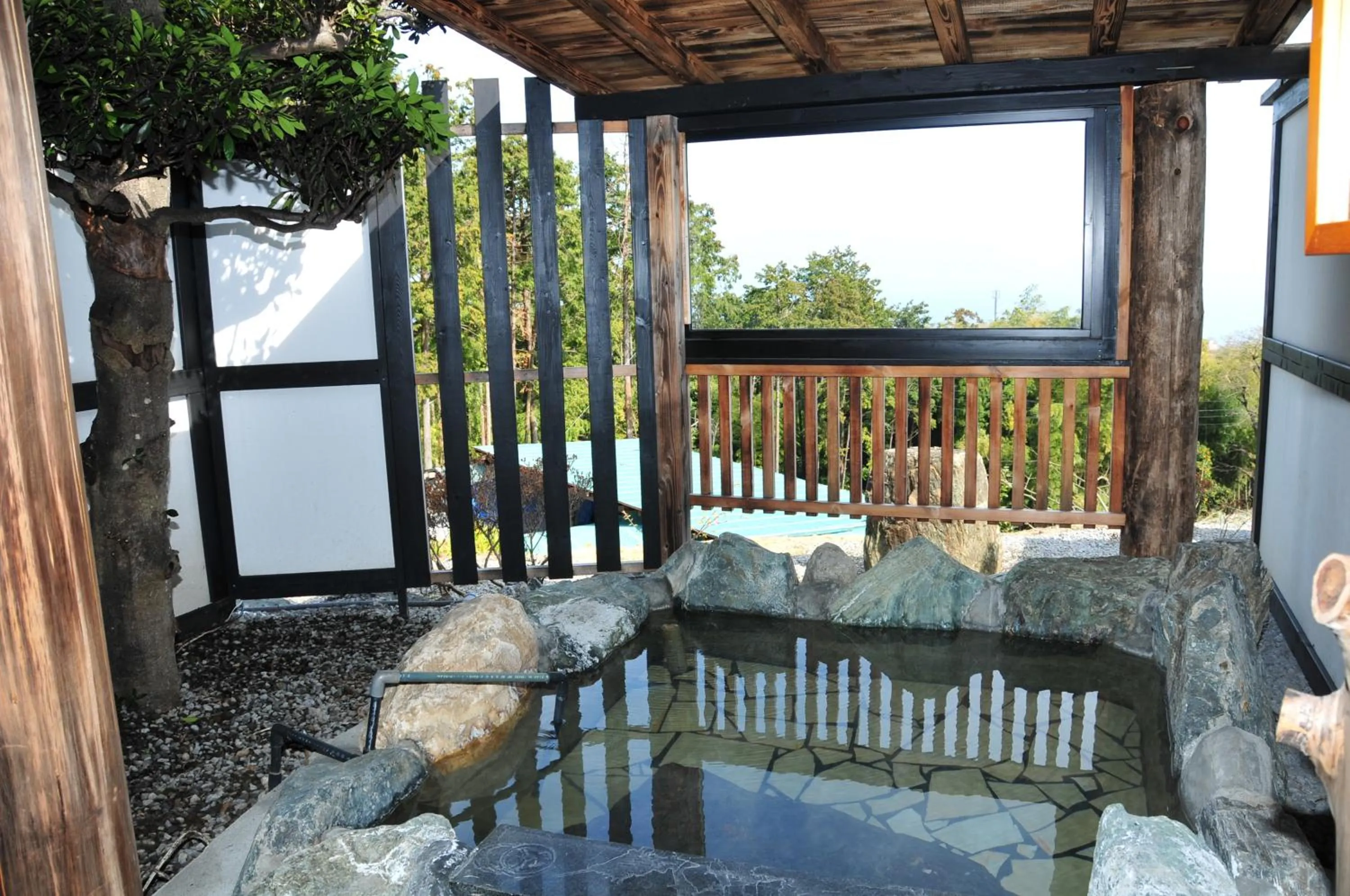 Hot Spring Bath in Yokohama Fujiyoshi Izuten