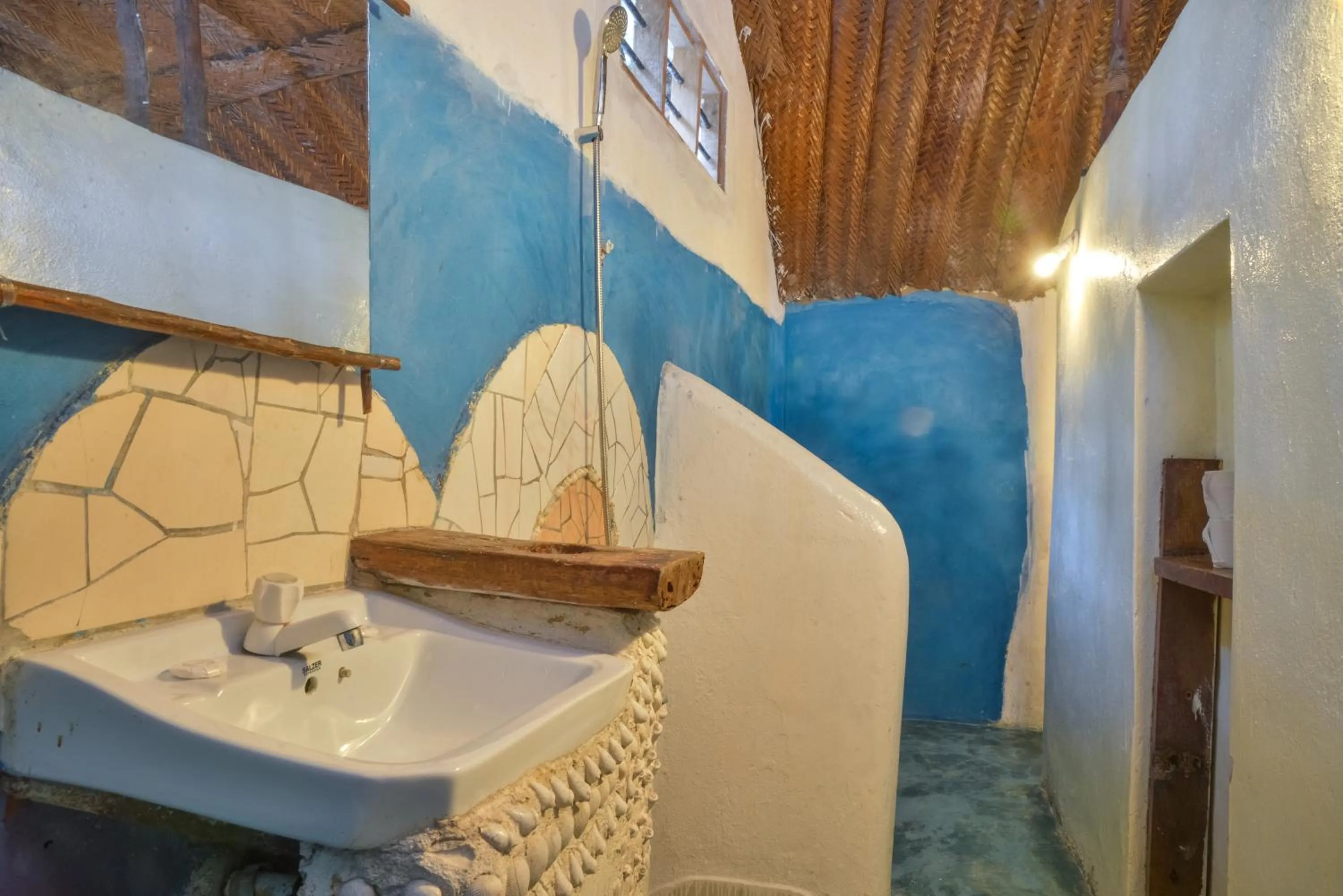 Bathroom in Evergreen Bungalows