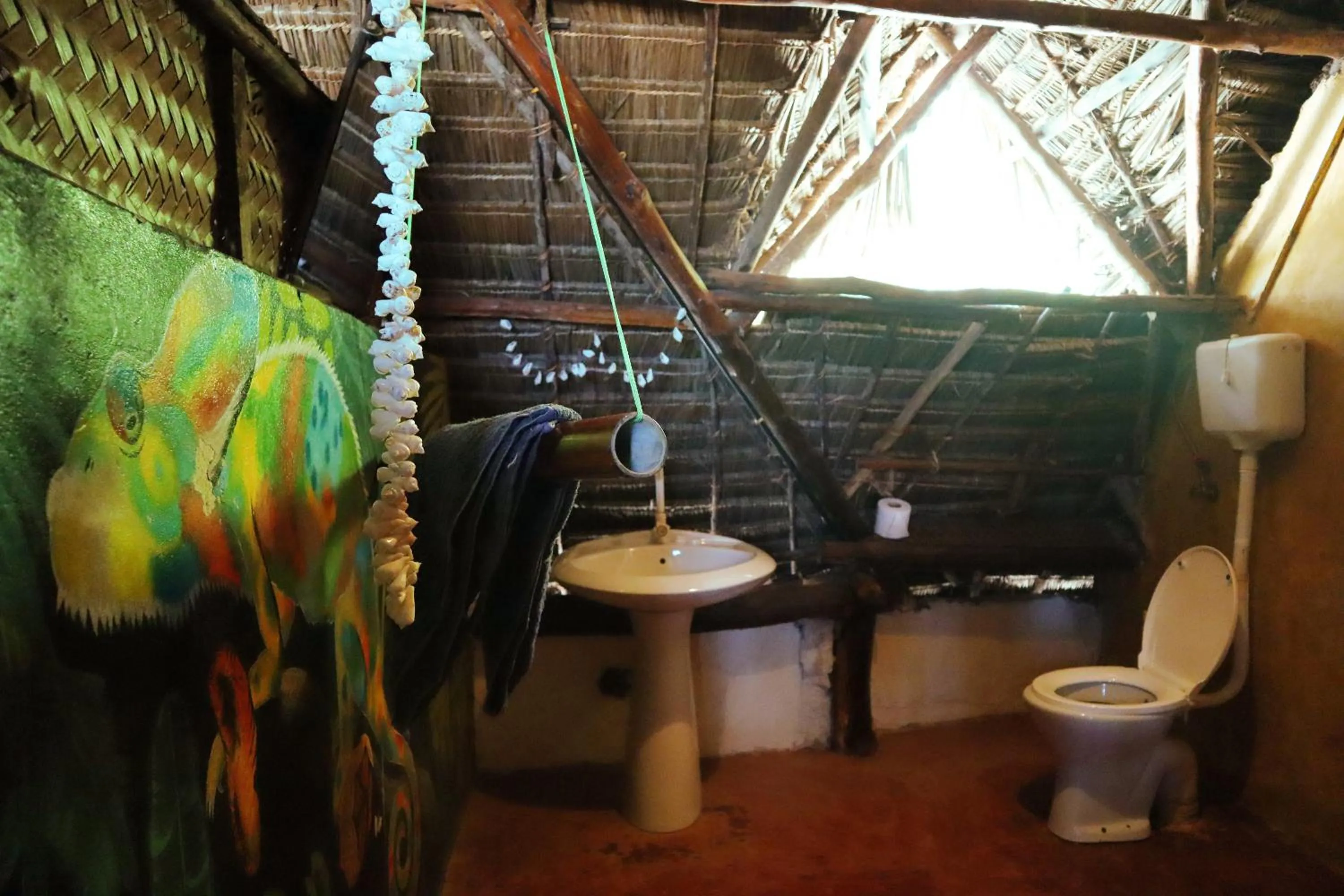 Toilet in Evergreen Bungalows