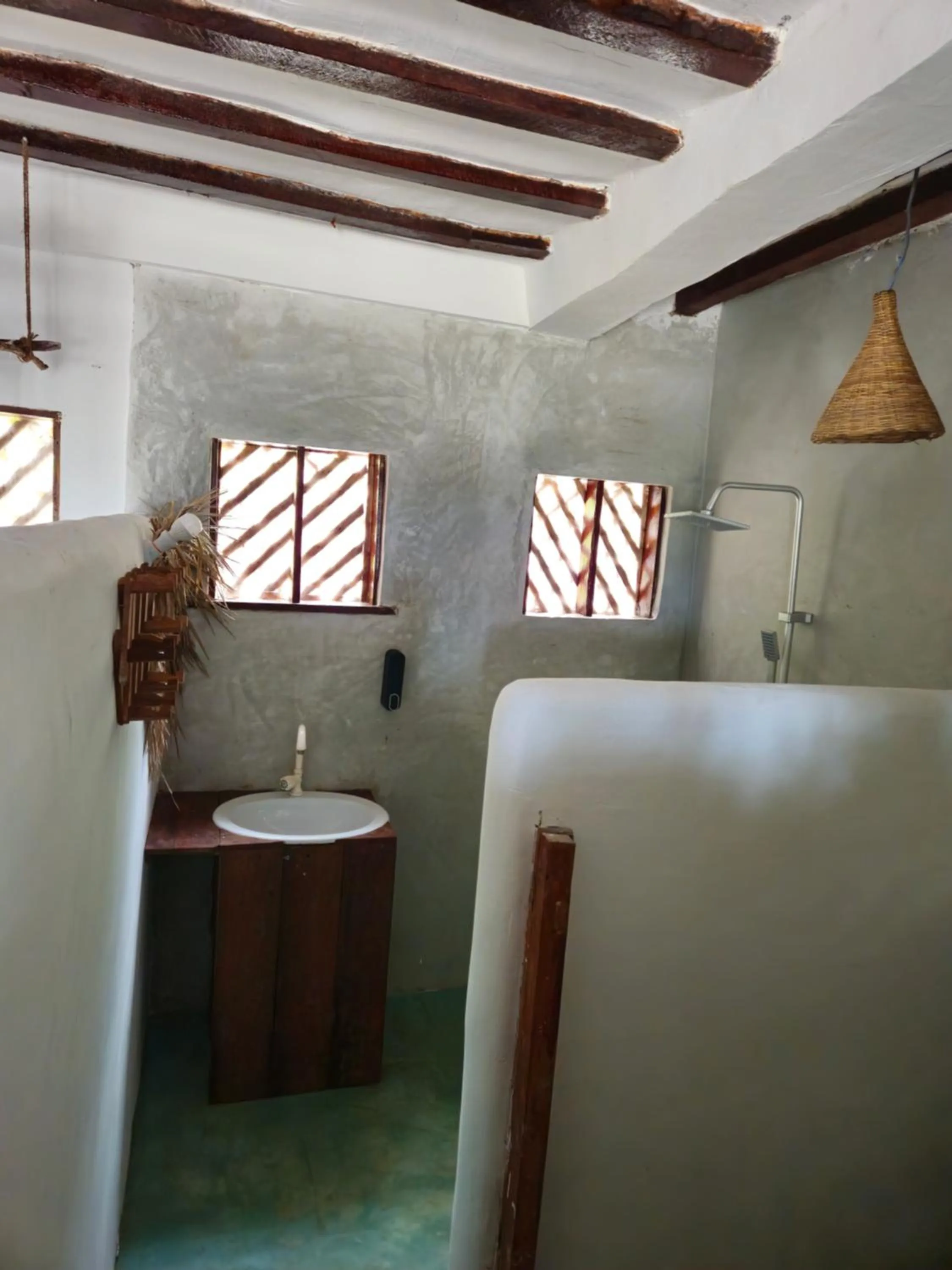 Bathroom in Evergreen Bungalows