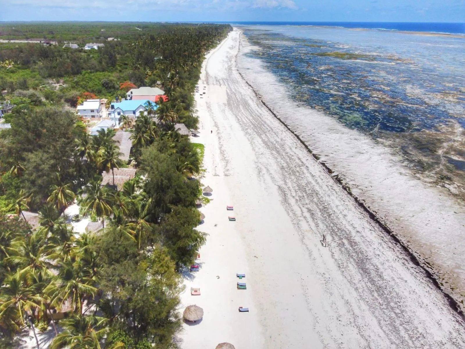 Beach in Evergreen Bungalows
