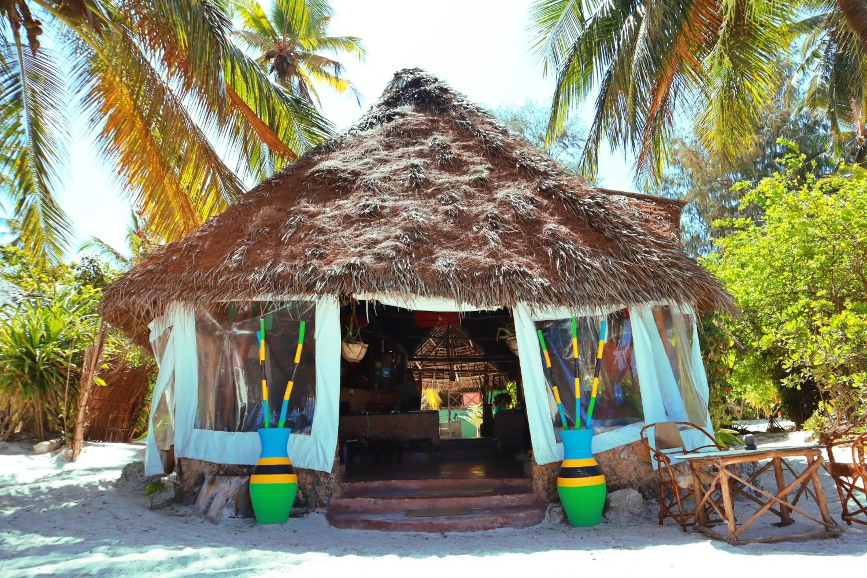 Restaurant/places to eat in Evergreen Bungalows