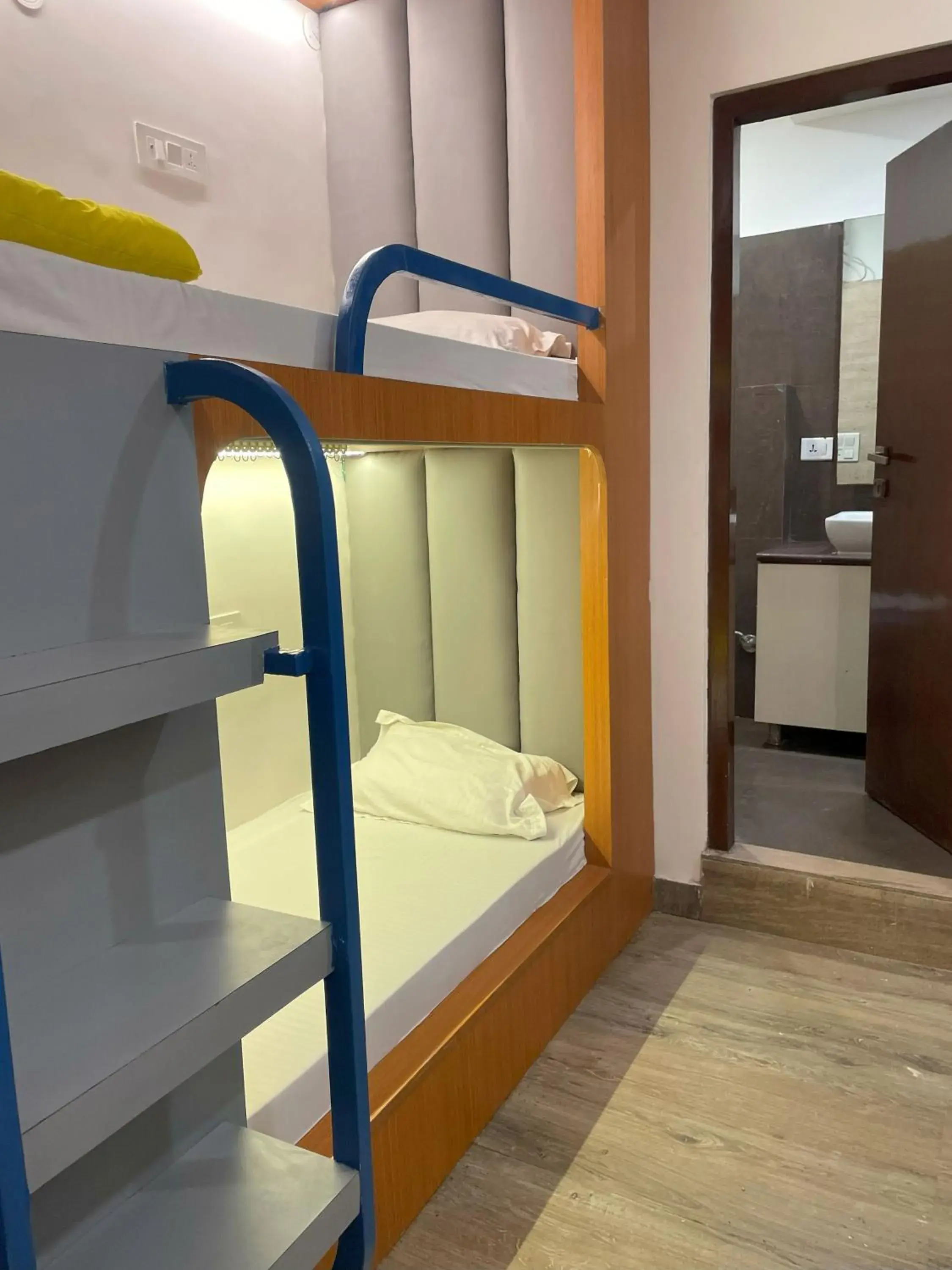 Bed in Joey's Hostel Delhi - 20 mins from Railway Station Bed in Joey's Hostel Delhi - 20 mins from Railway Station