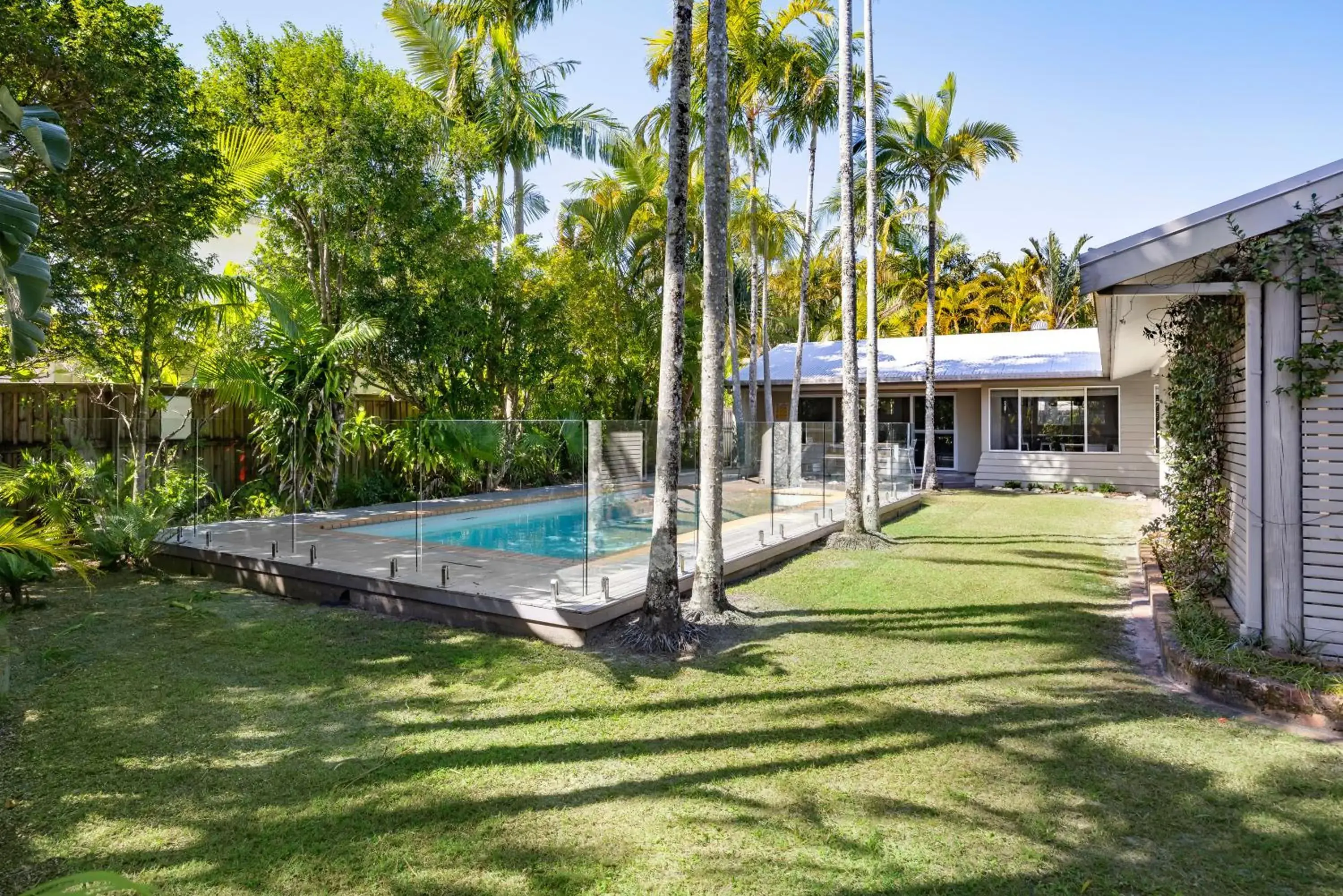 Modern Oasis in Noosa Heads Modern Oasis in Noosa Heads