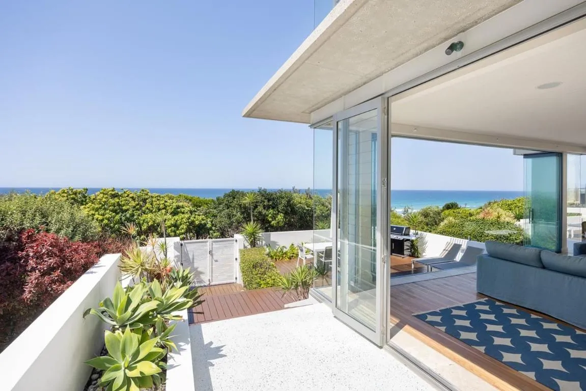 The Beach Shack: Getaway on Sunshine Beach