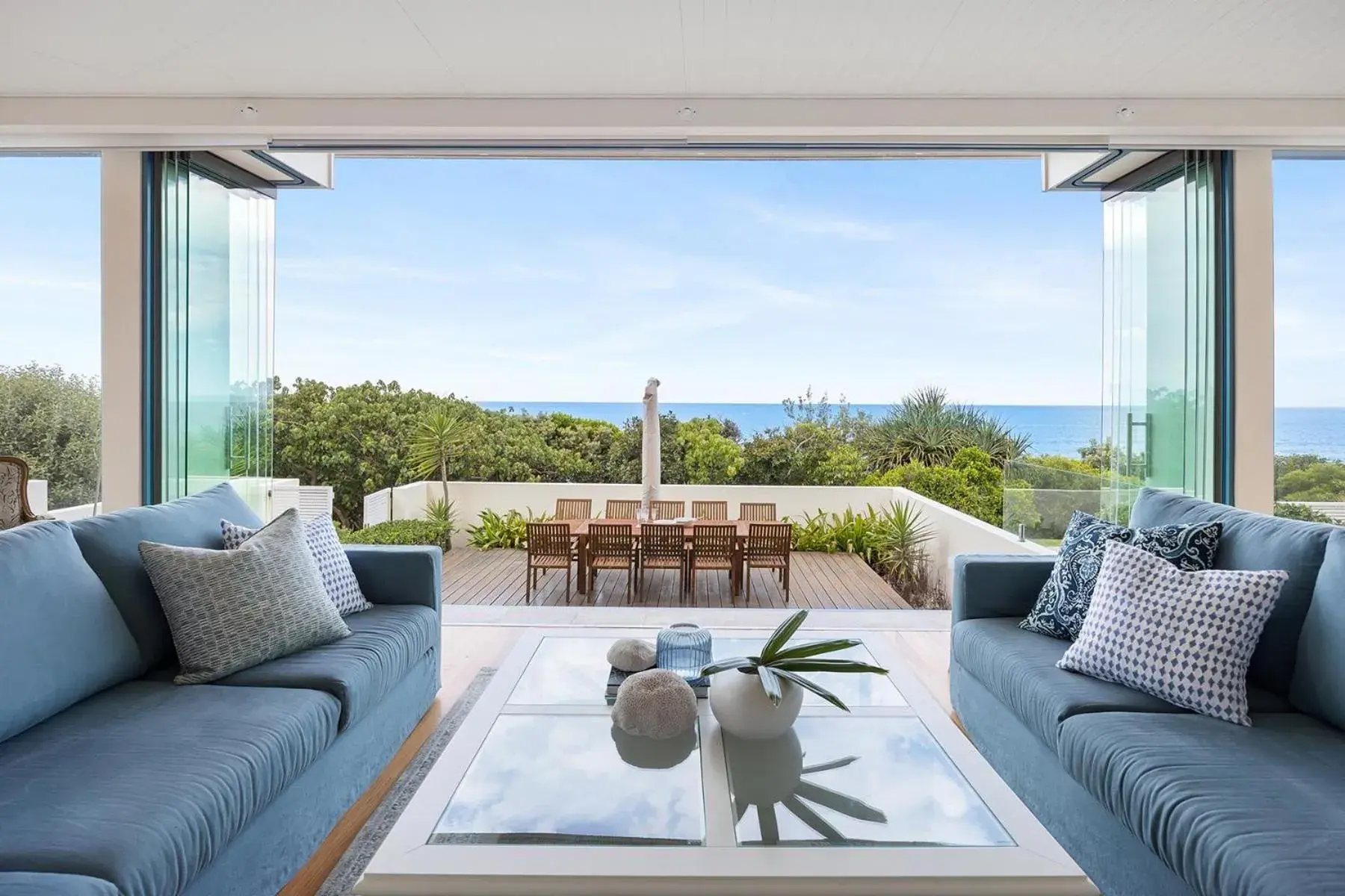 The Beach Shack: Getaway on Sunshine Beach The Beach Shack: Getaway on Sunshine Beach