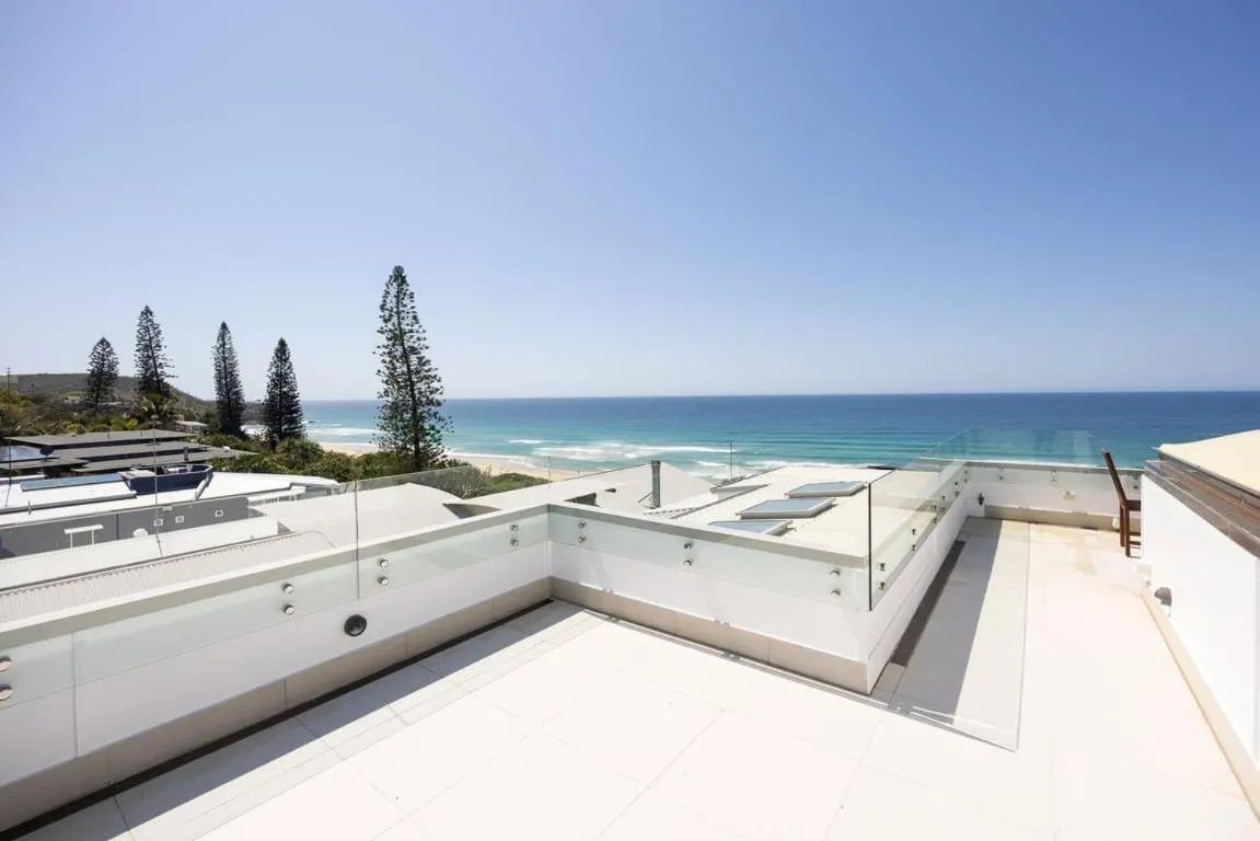 The Beach Shack: Getaway on Sunshine Beach