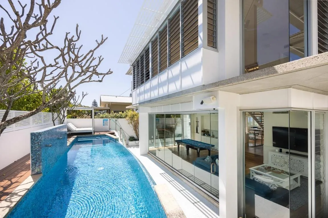 The Beach Shack: Getaway on Sunshine Beach
