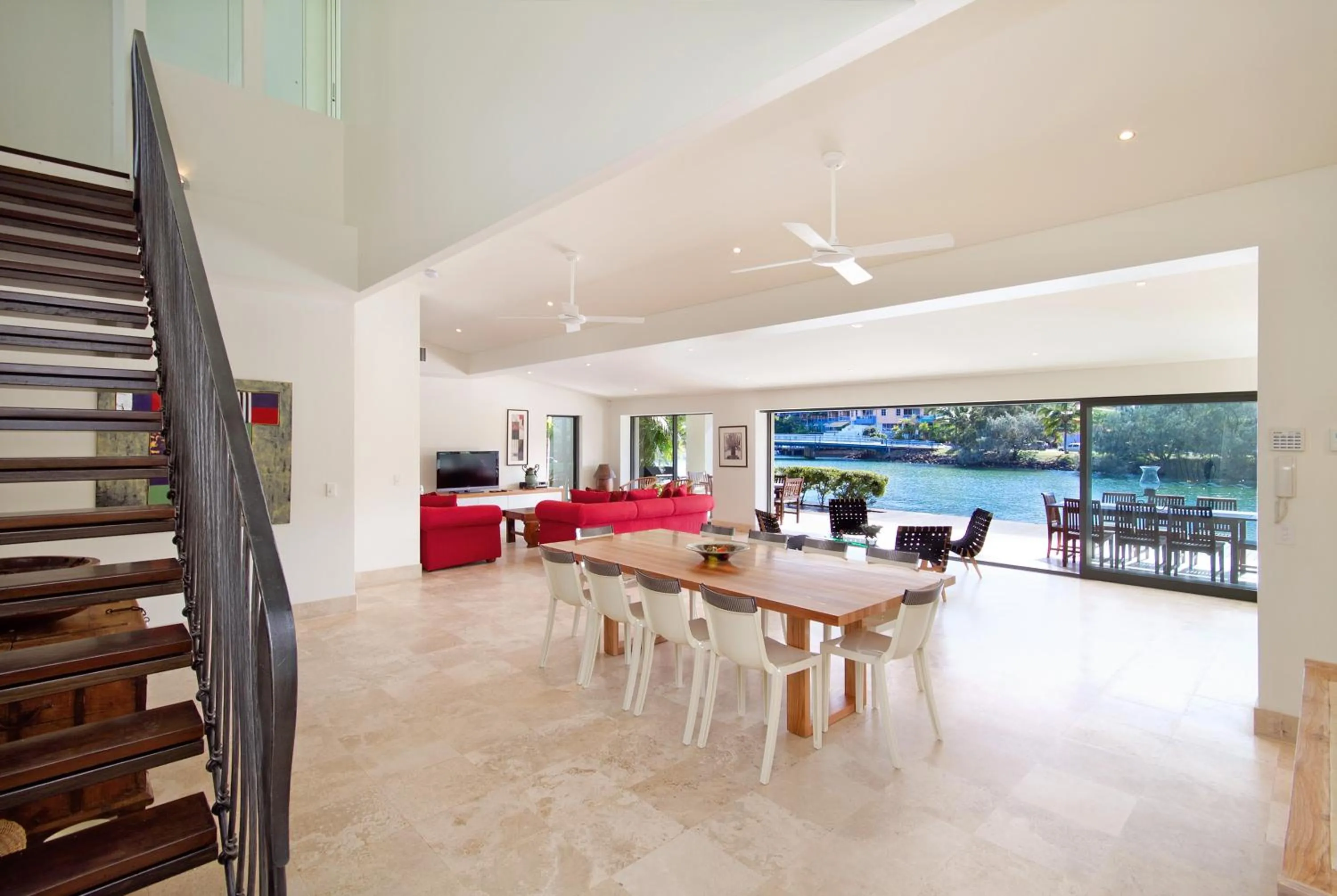 Canalfront Retreat, Private Jetty & Pool