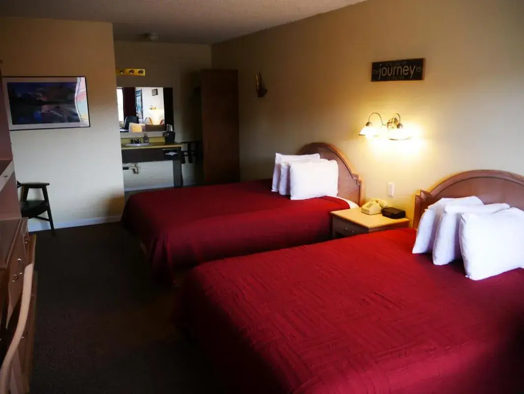 Double Room with Mountain View in Camaray Motel Double Room with Mountain View in Camaray Motel