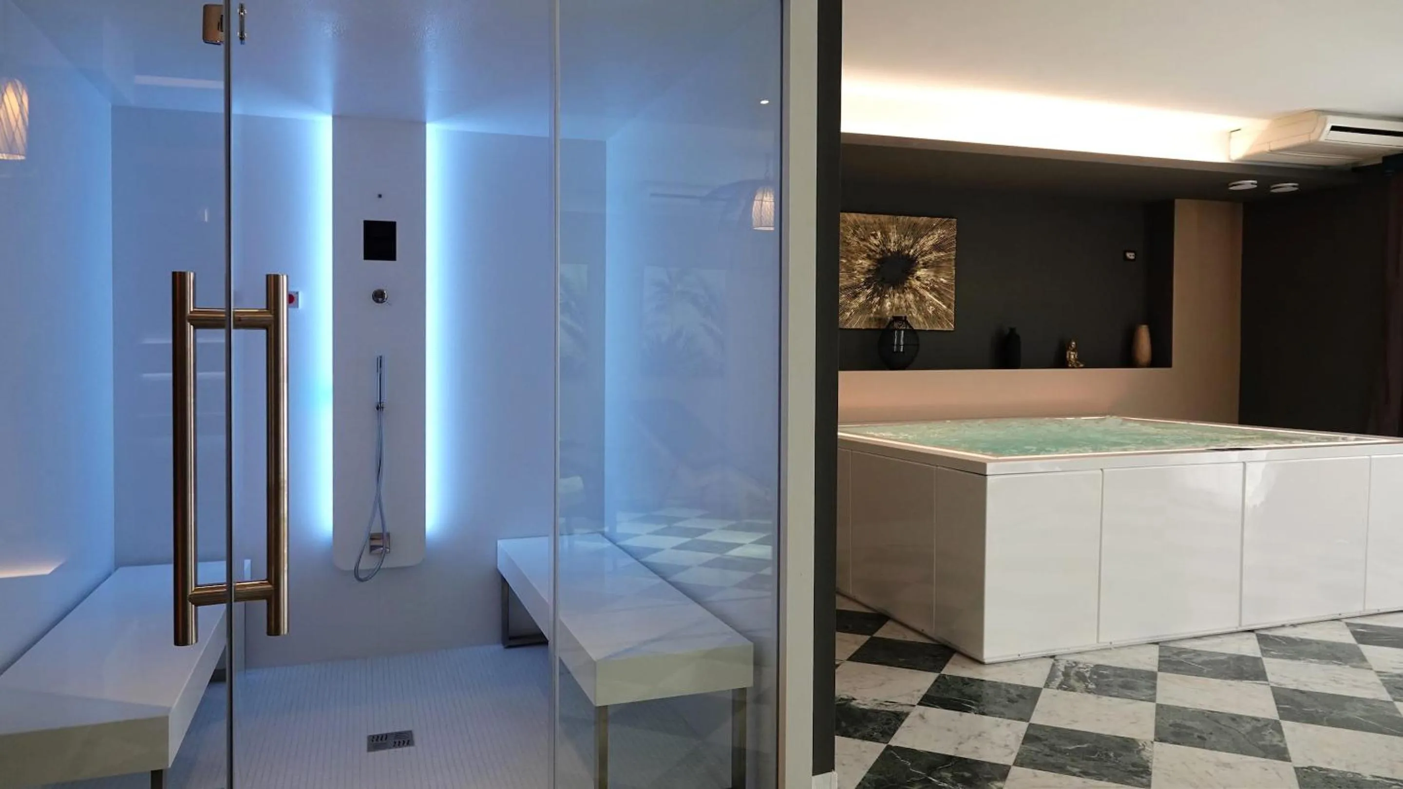 Spa and wellness centre/facilities in Hotel Villa Maria Au Lac - Estella Hotels Italia