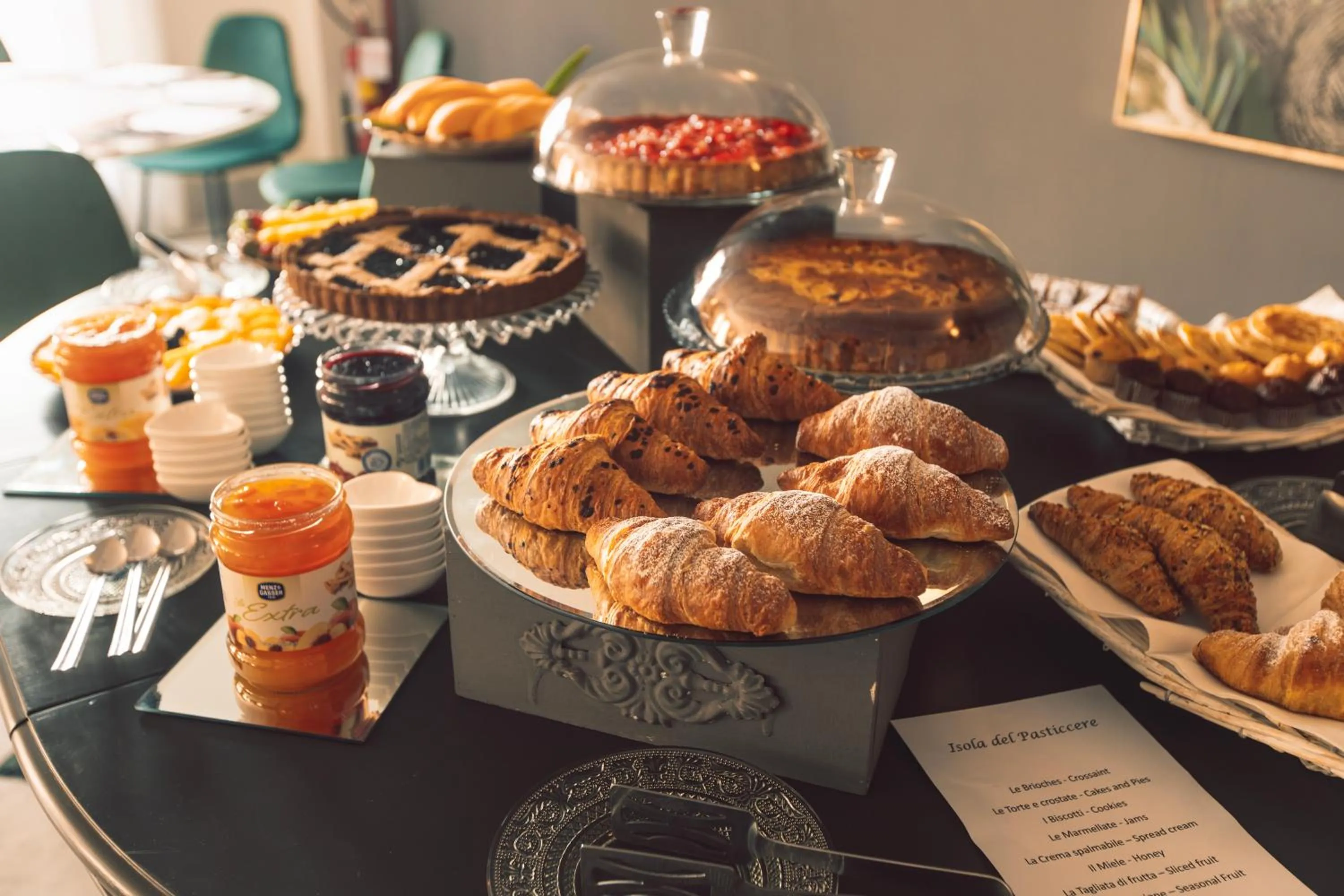 Continental breakfast in Hotel Villa Maria Au Lac - Estella Hotels Italia