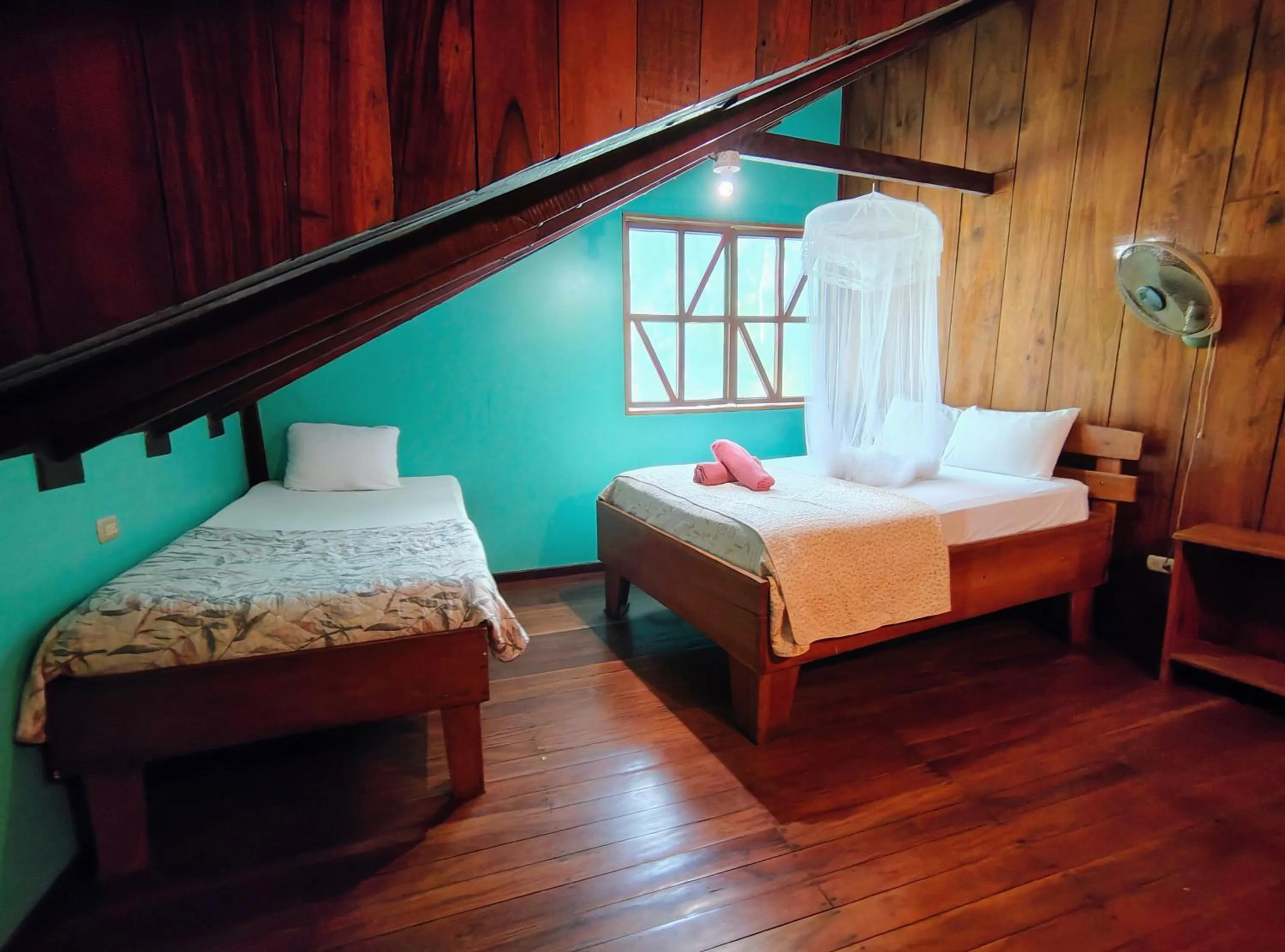 Bed in Vista Drake Lodge