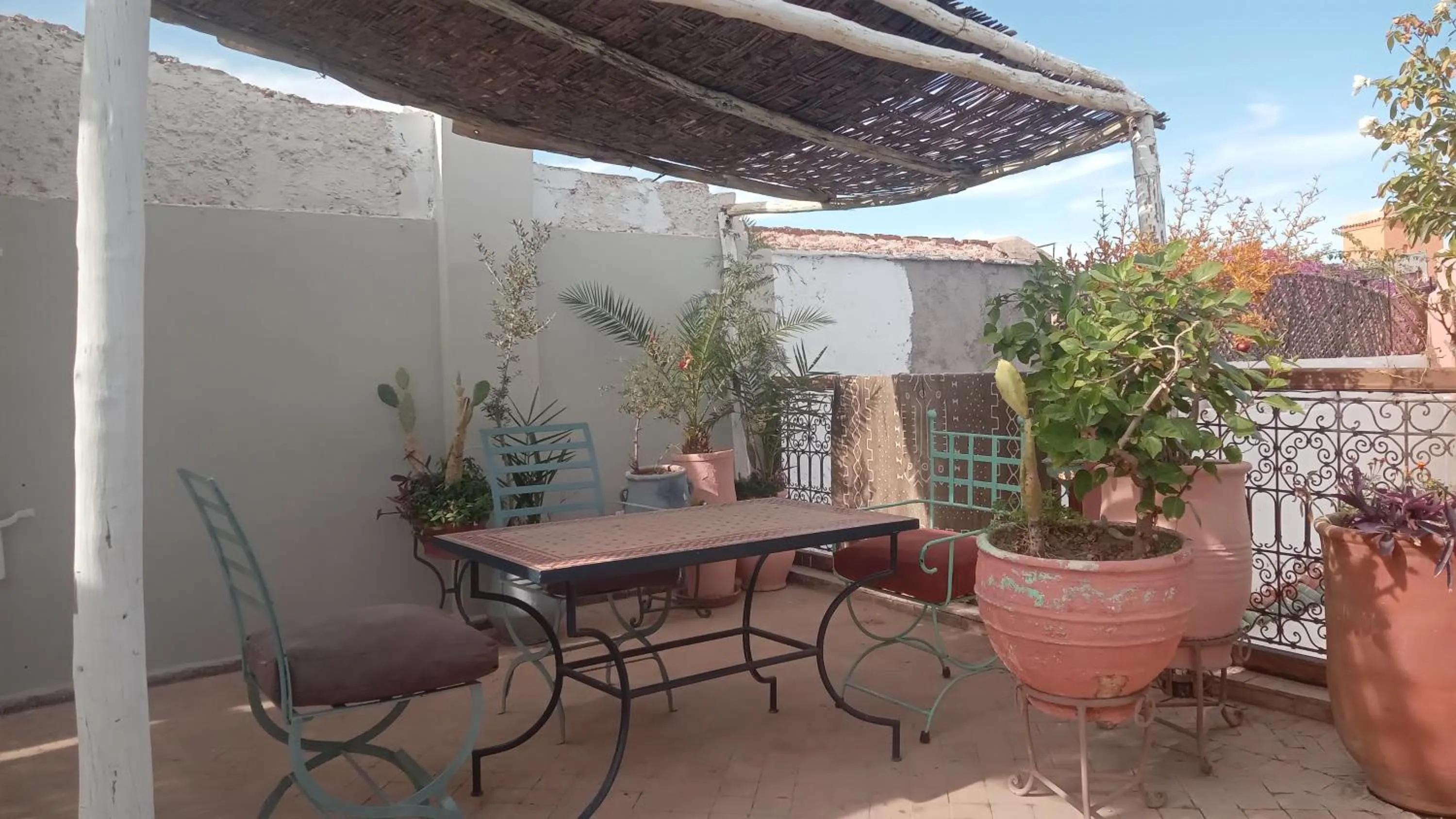 Property building in Riad Maizie