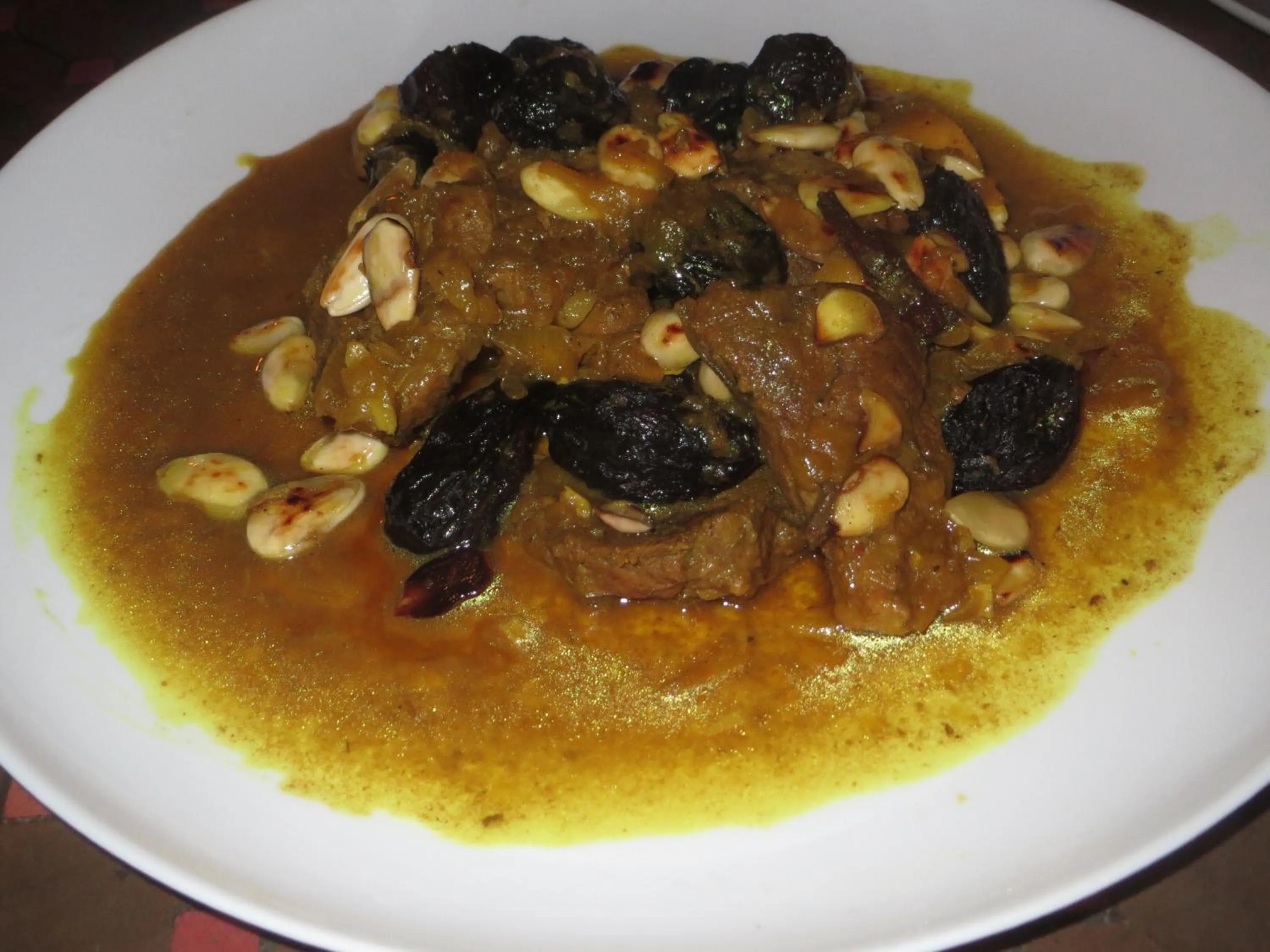 Restaurant/places to eat in Riad Maizie