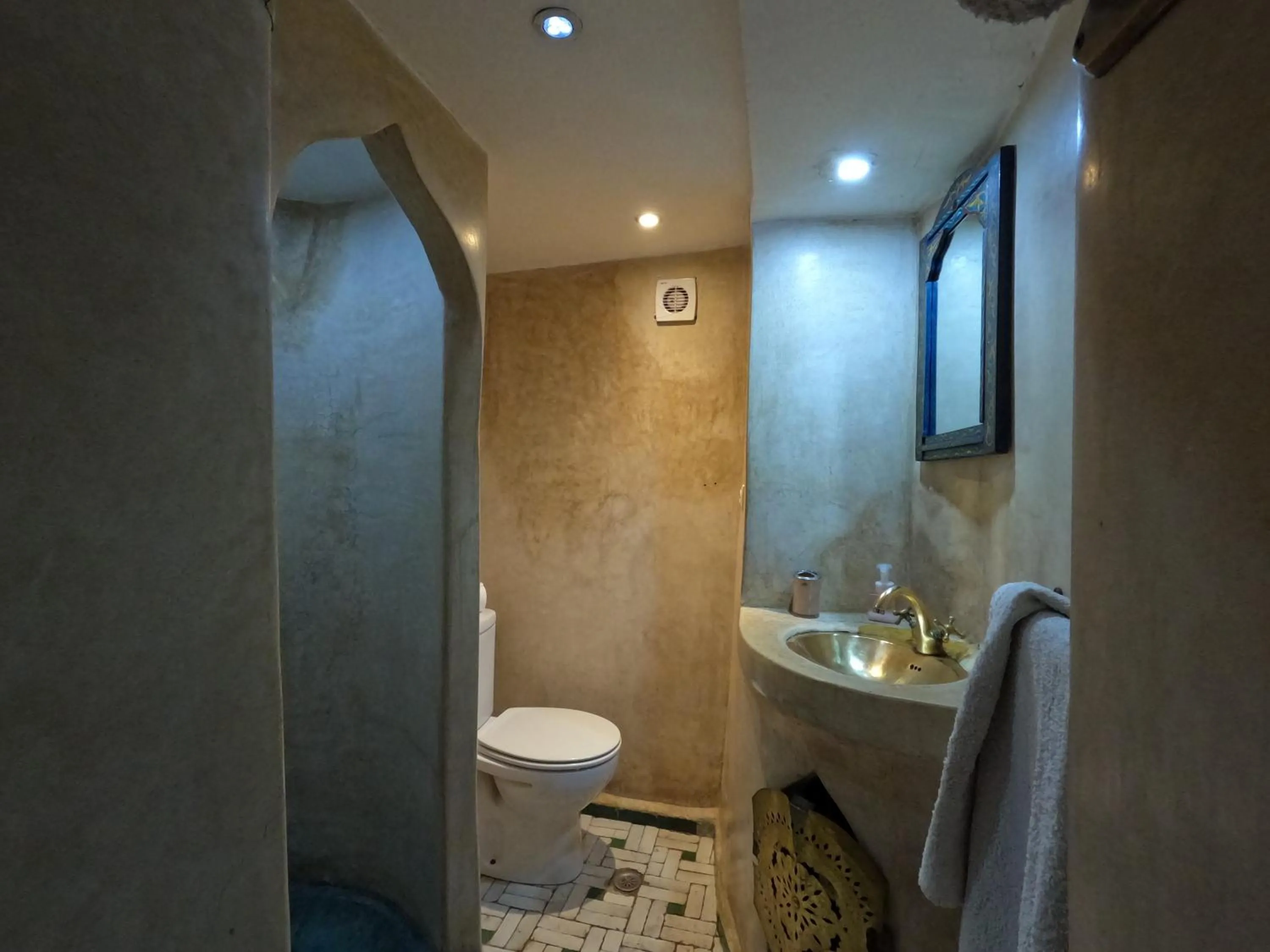 Bathroom in Riad Maizie