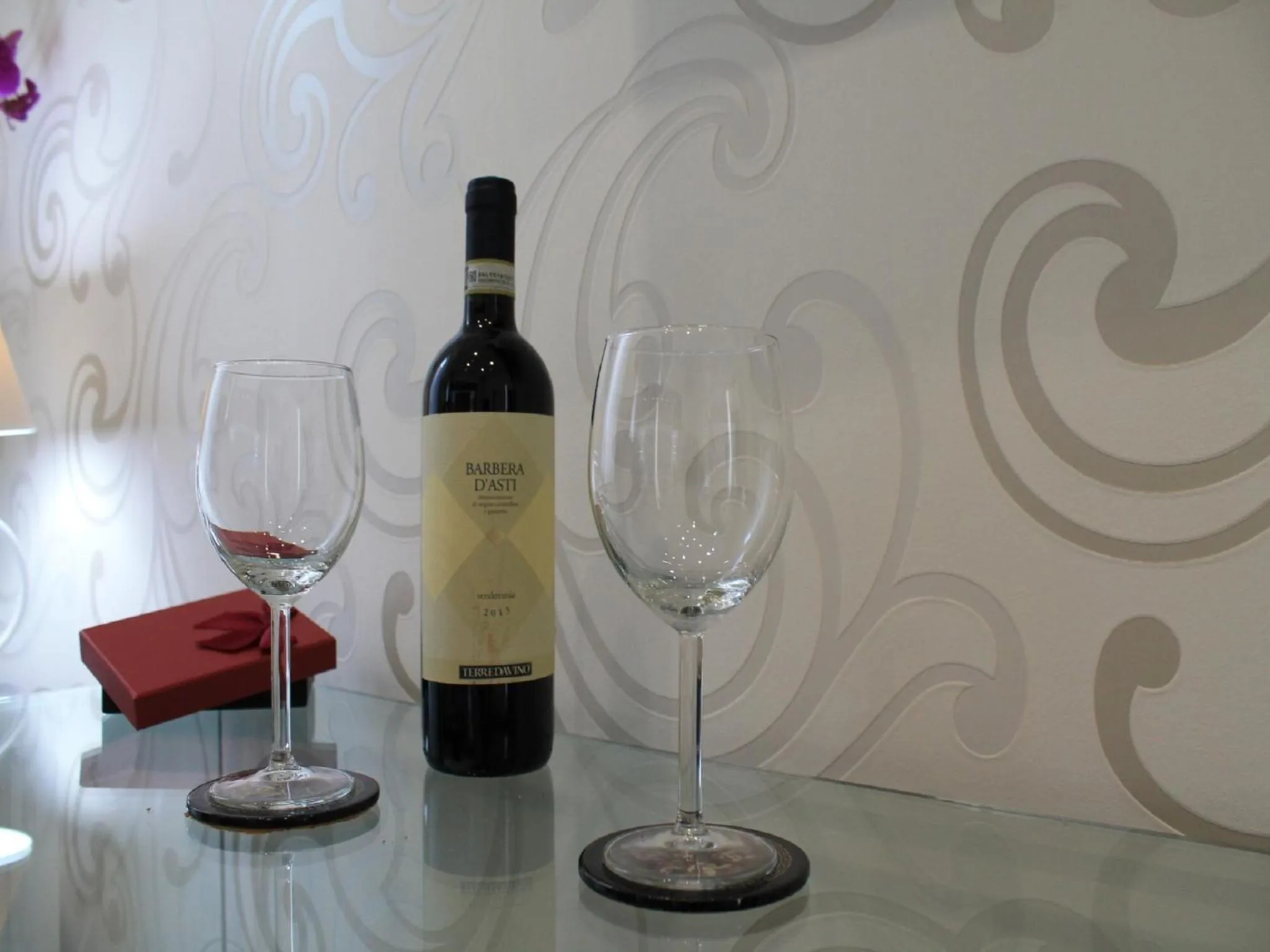 Photo of the whole room in Elenoire Rooms & Suite