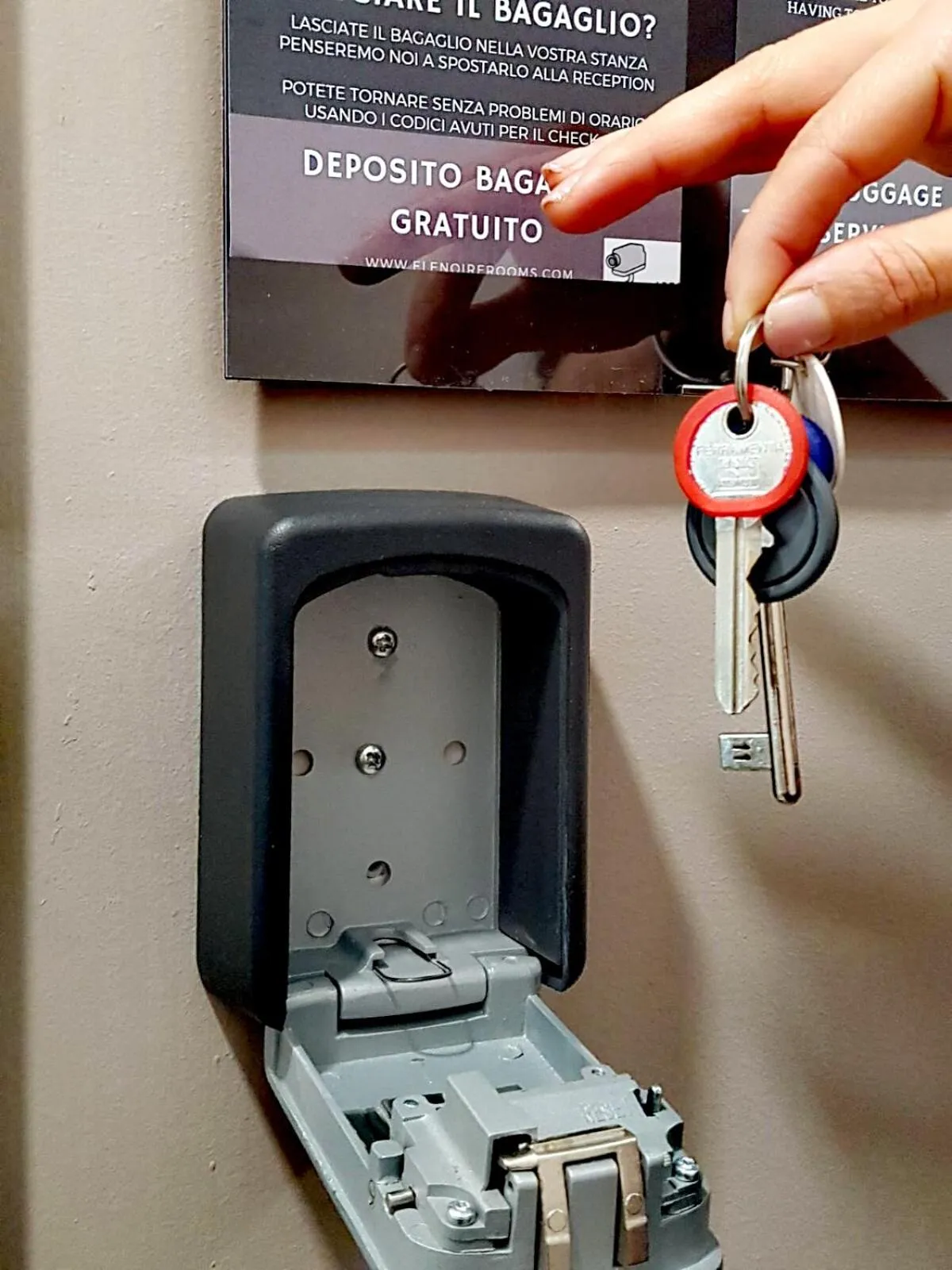 Other in Elenoire Rooms & Suite