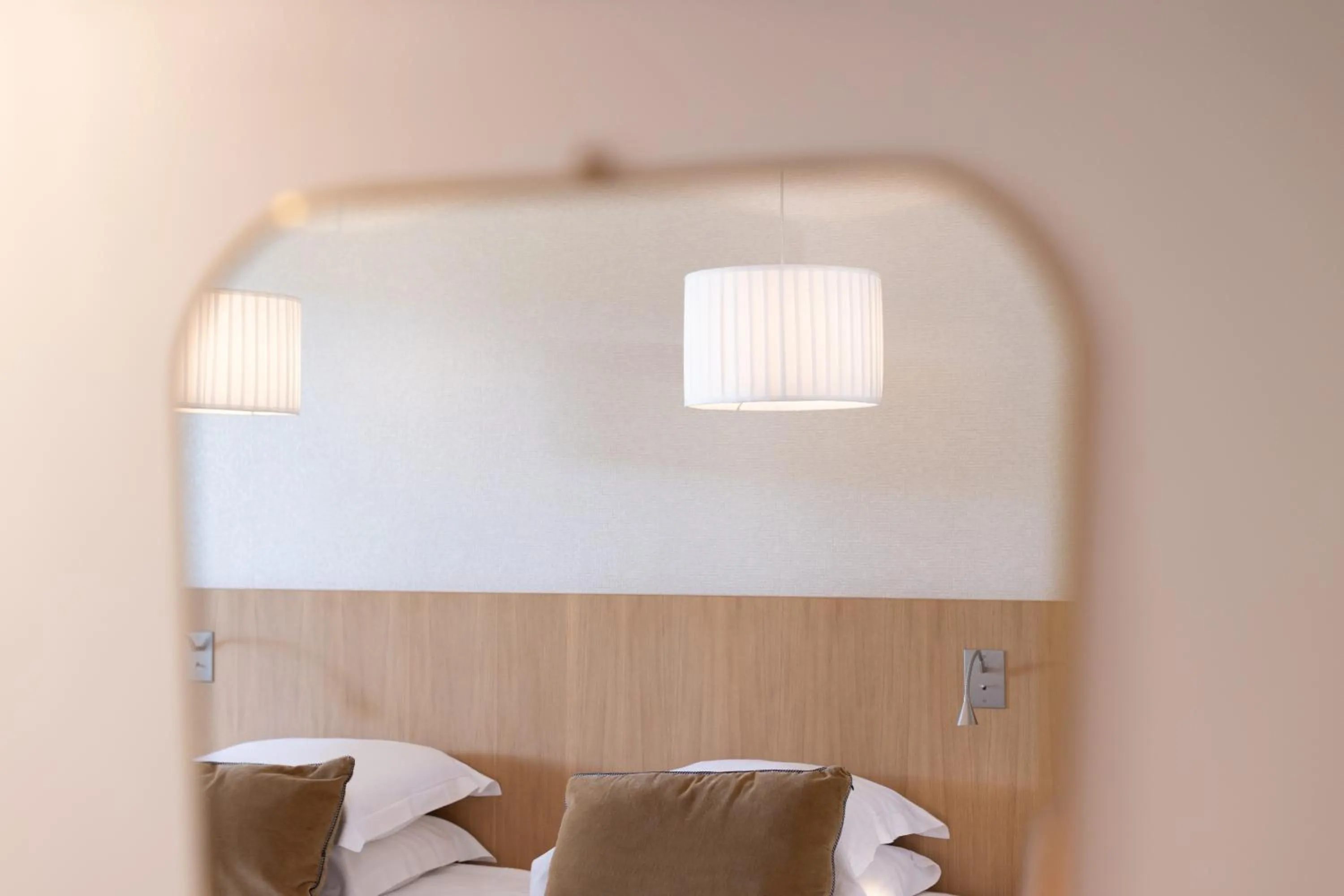 Bedroom, Bed in Hotel des Lices