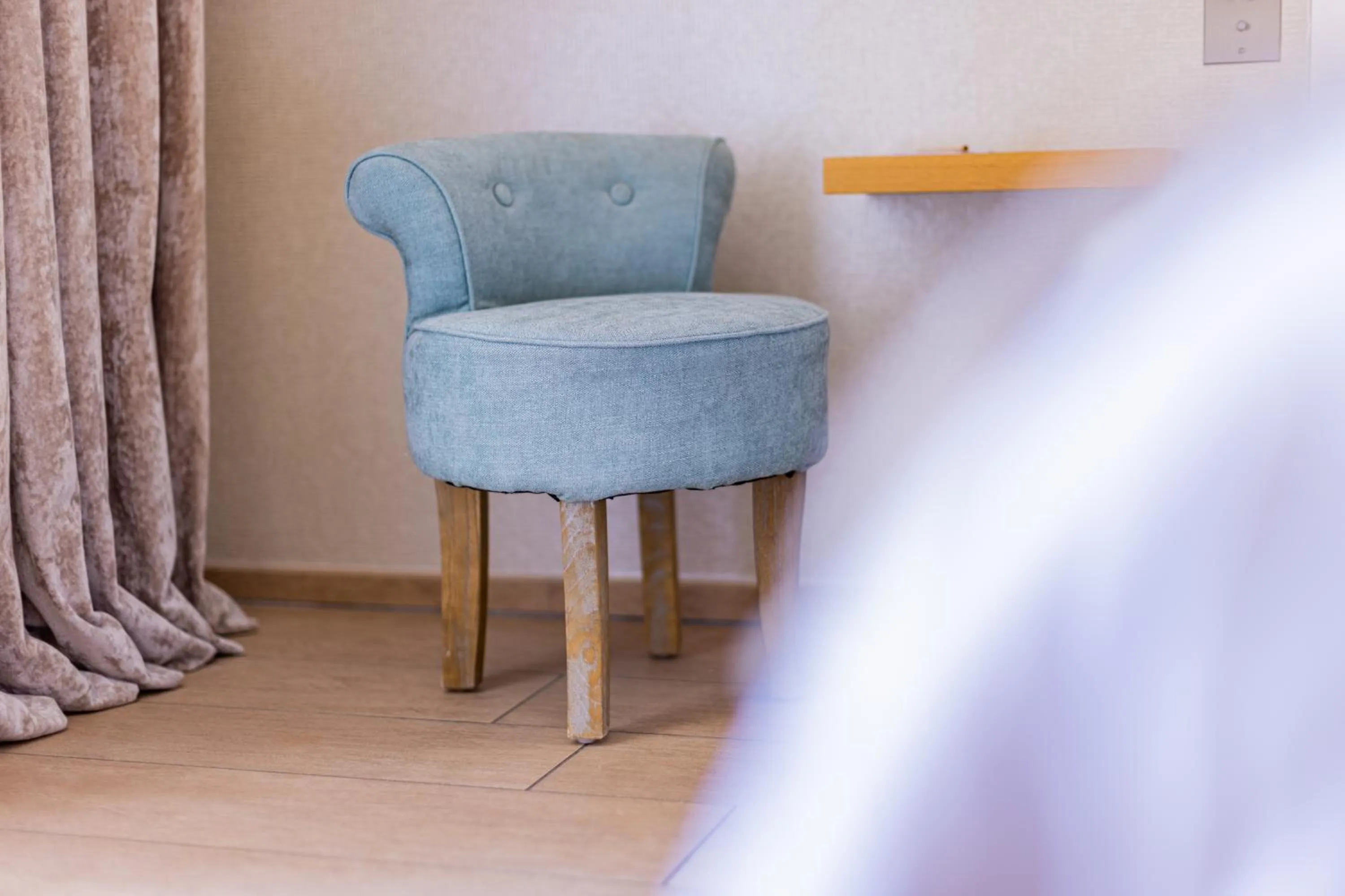 Bedroom in Hotel des Lices
