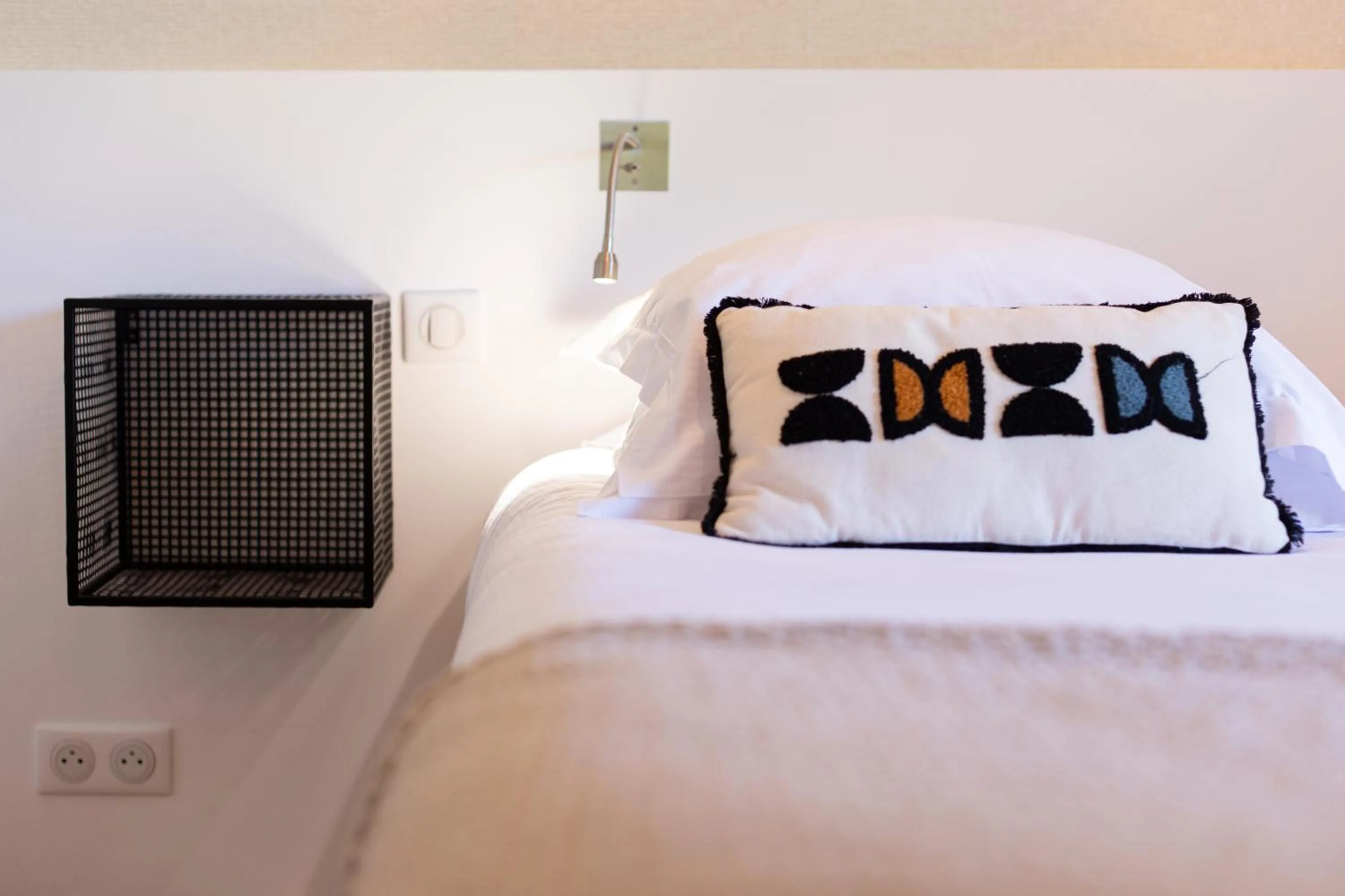 Bed in Hotel des Lices