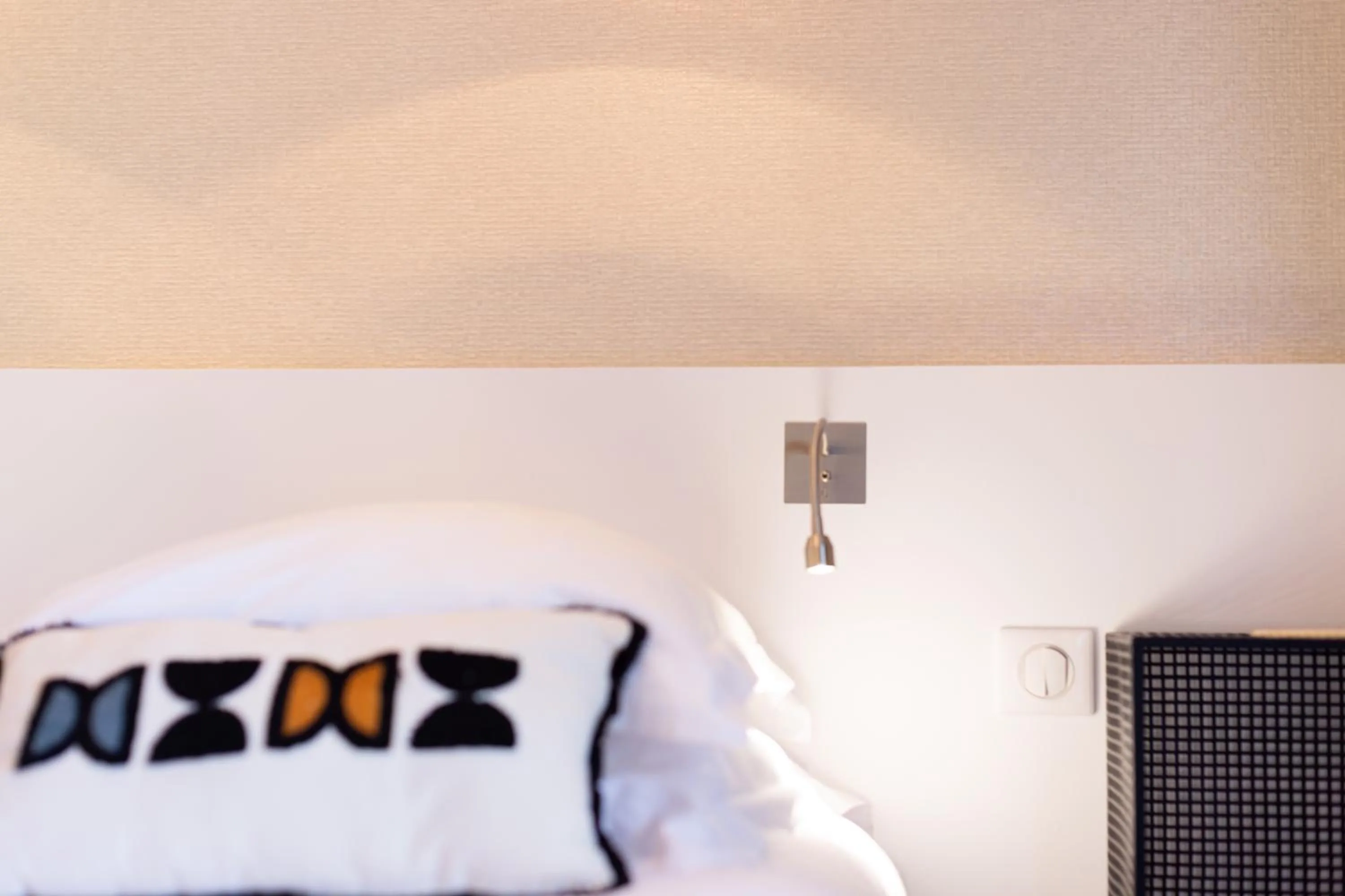 Bed in Hotel des Lices