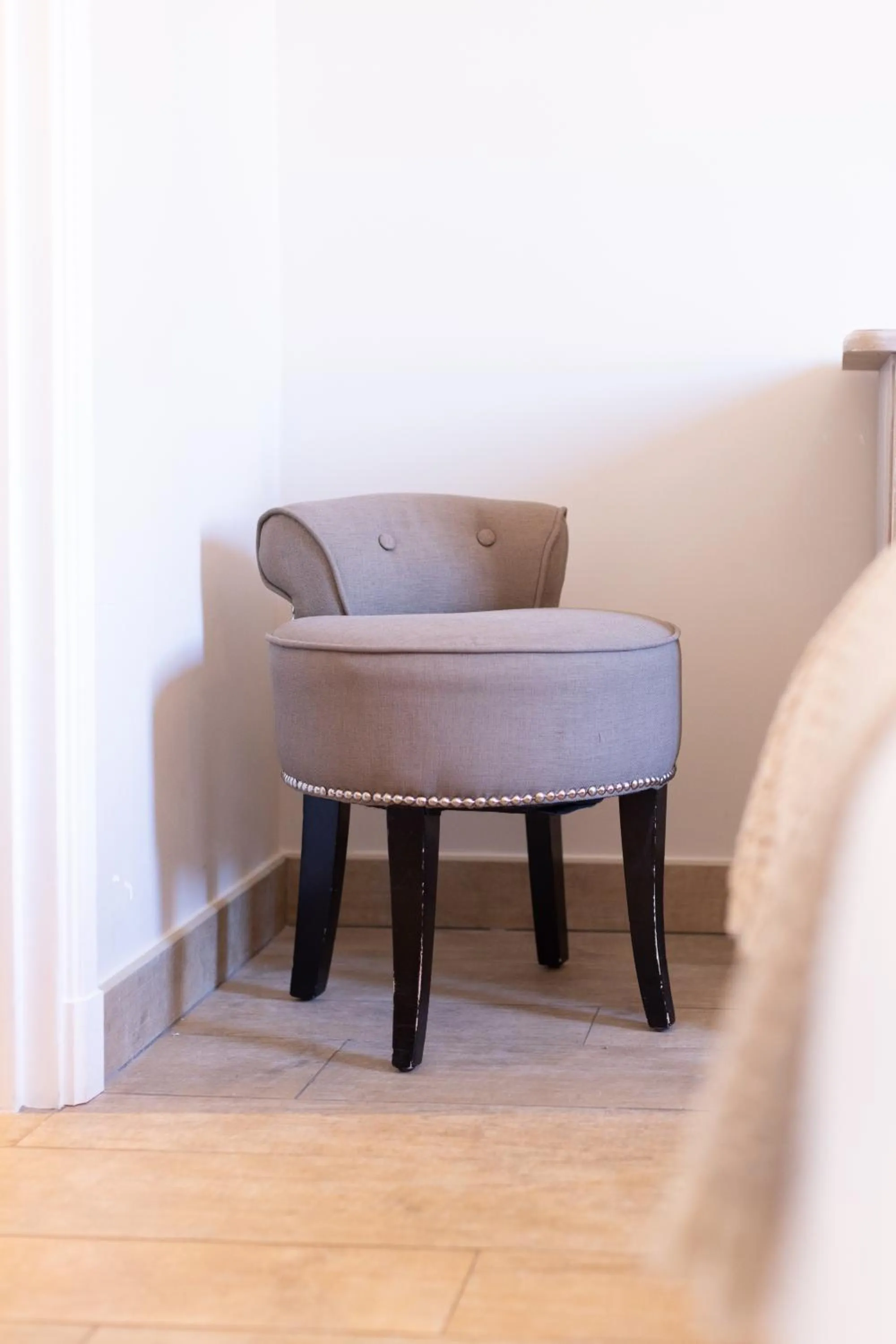 Decorative detail in Hotel des Lices