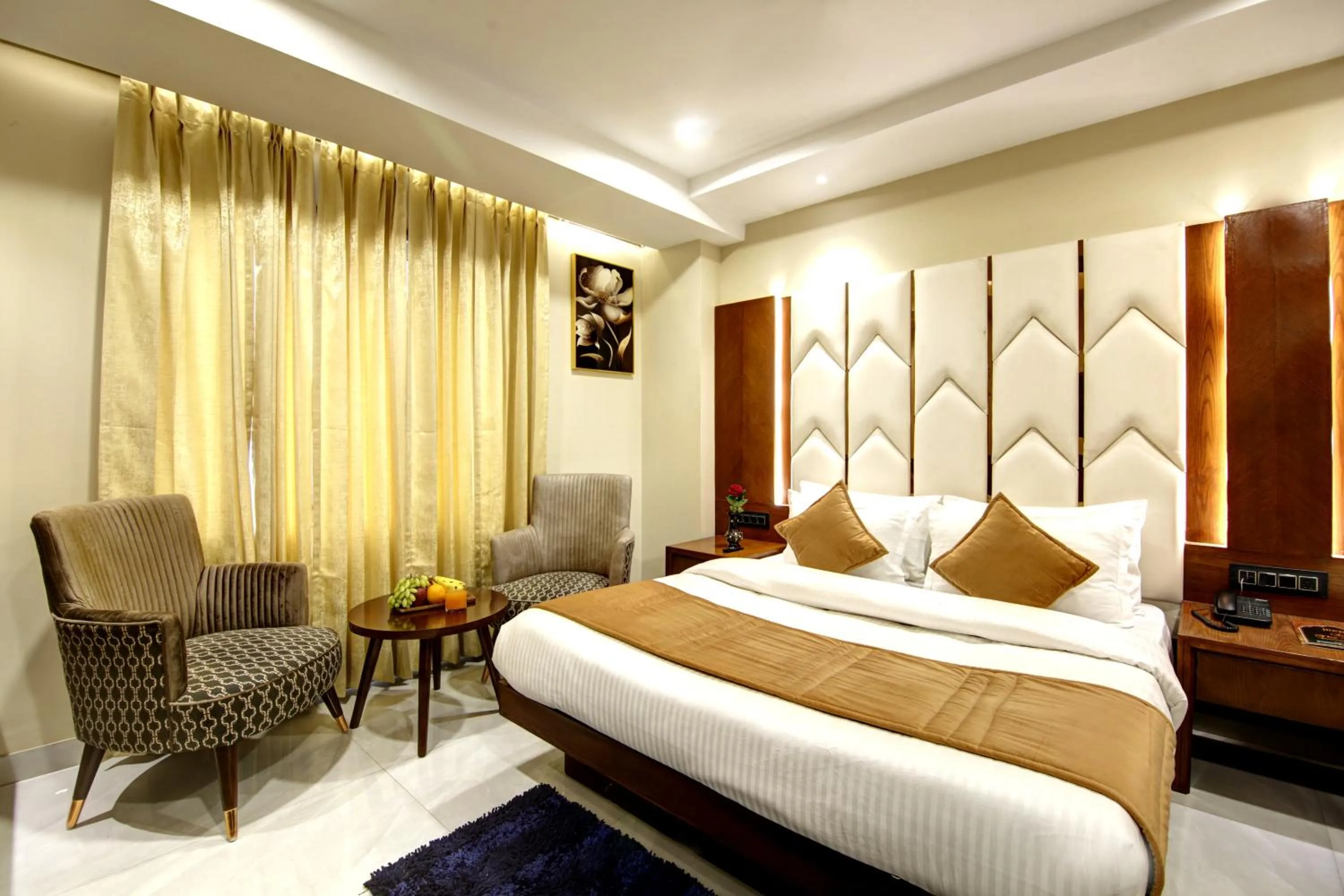 Bed in The Leena International-Near Connaught Place & New Delhi Railway Station