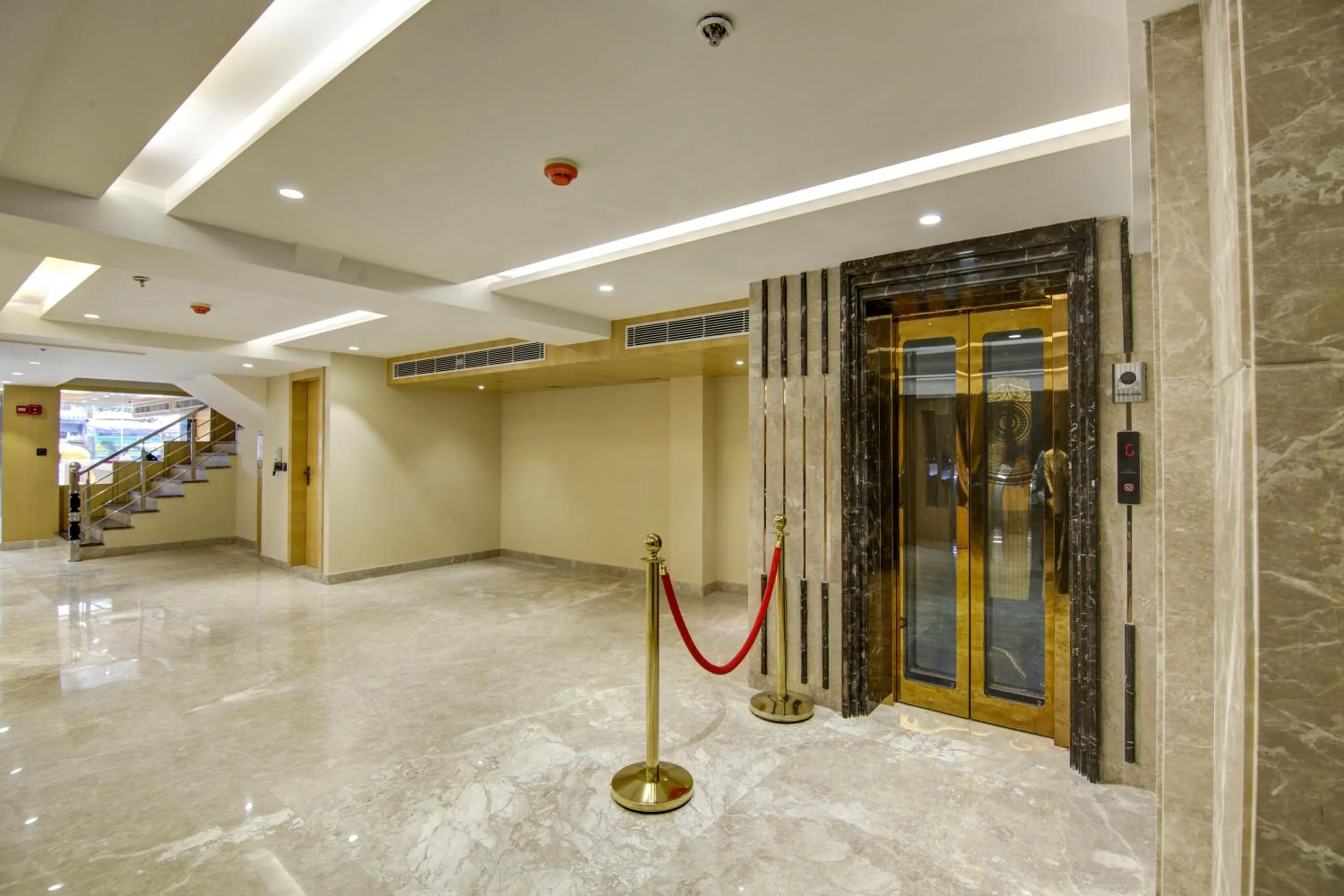 elevator in The Leena International-Near Connaught Place & New Delhi Railway Station