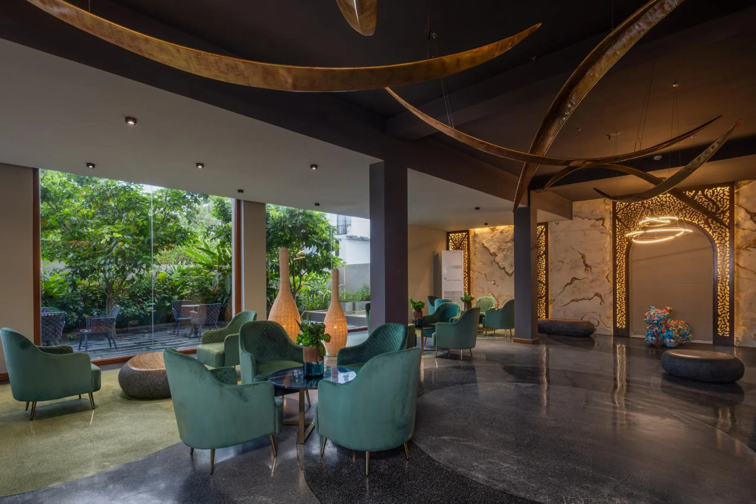 Communal lounge/ TV room in Hotel Ferola
