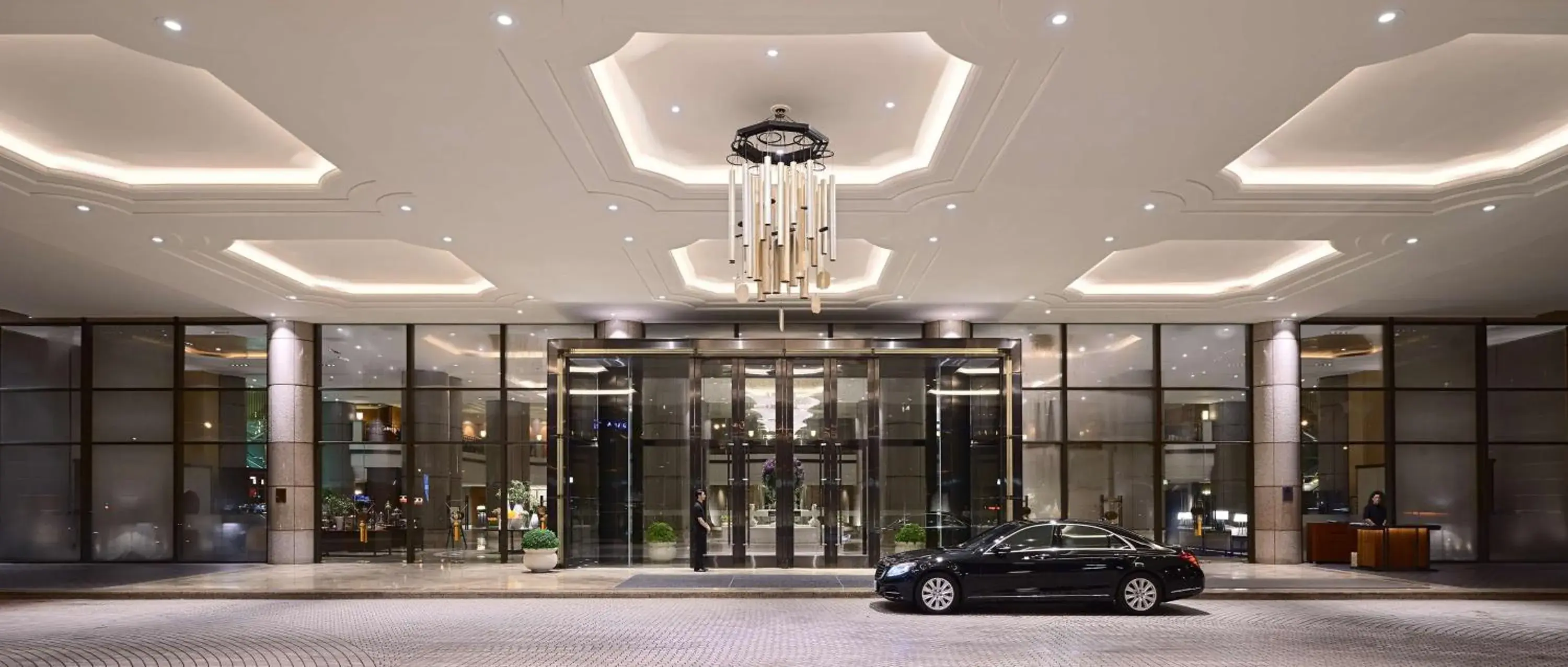 Property building in Grand Hyatt Taipei Property building in Grand Hyatt Taipei