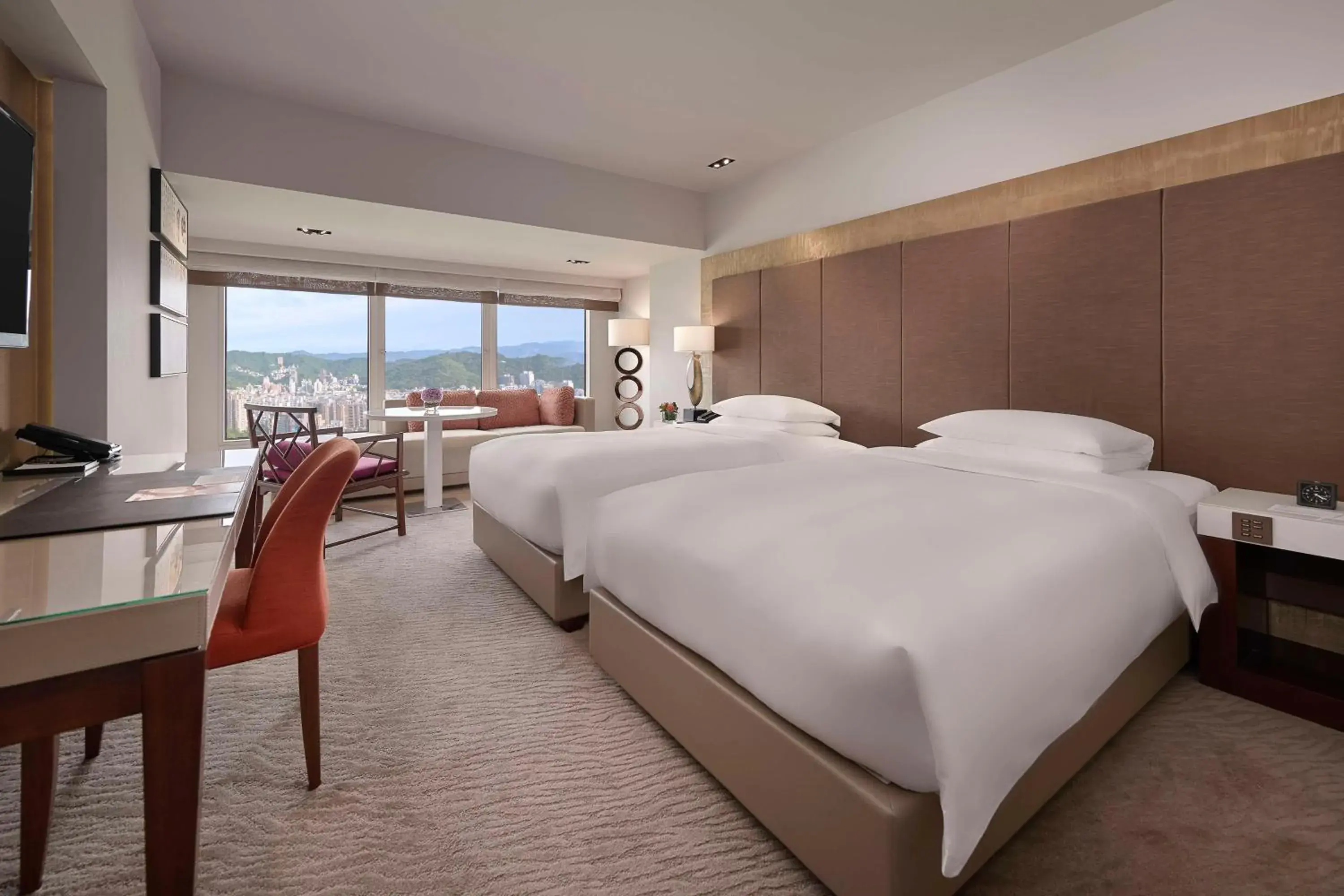 Bedroom, Bed in Grand Hyatt Taipei Bedroom, Bed in Grand Hyatt Taipei