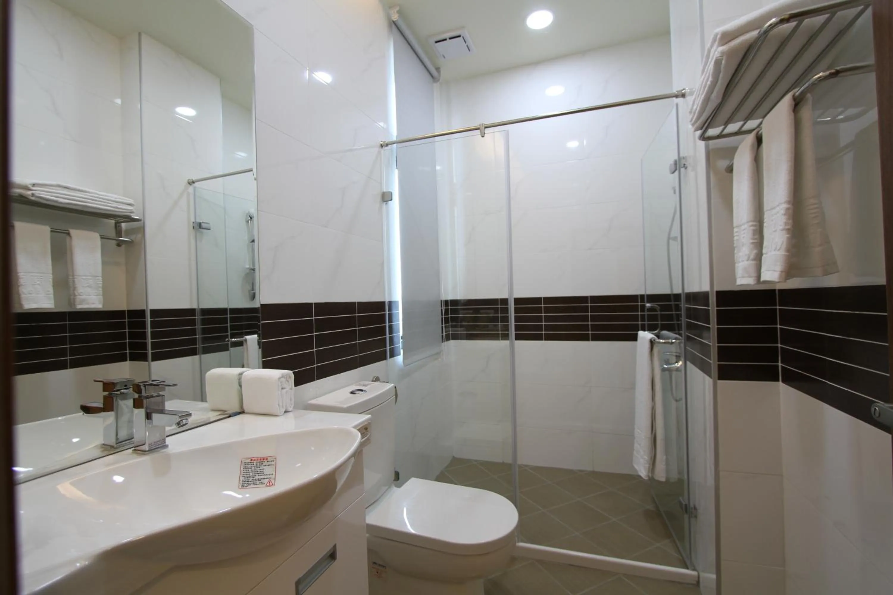 Bathroom in Silia Hostel