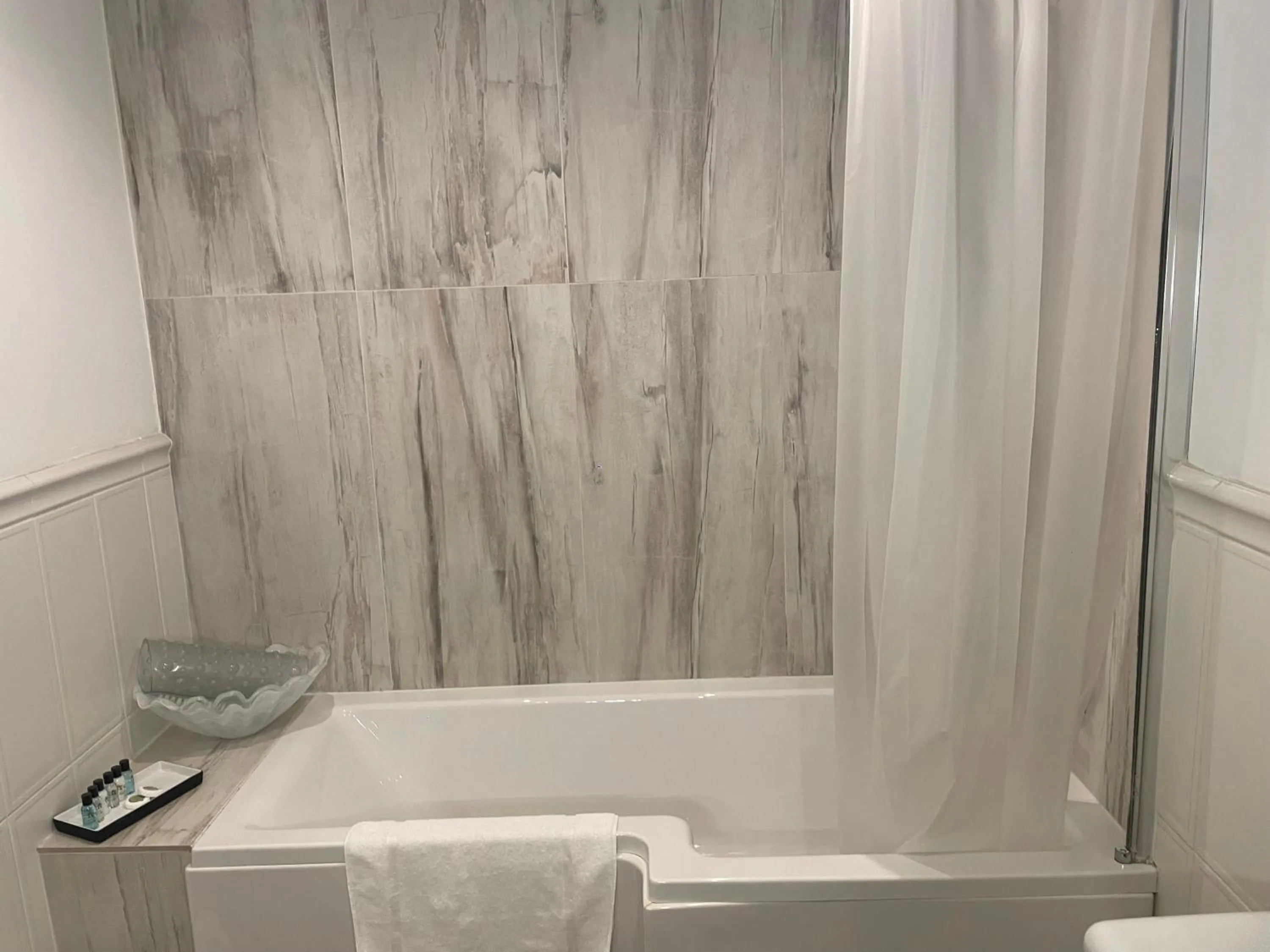 The Swan Motel, Gillingham