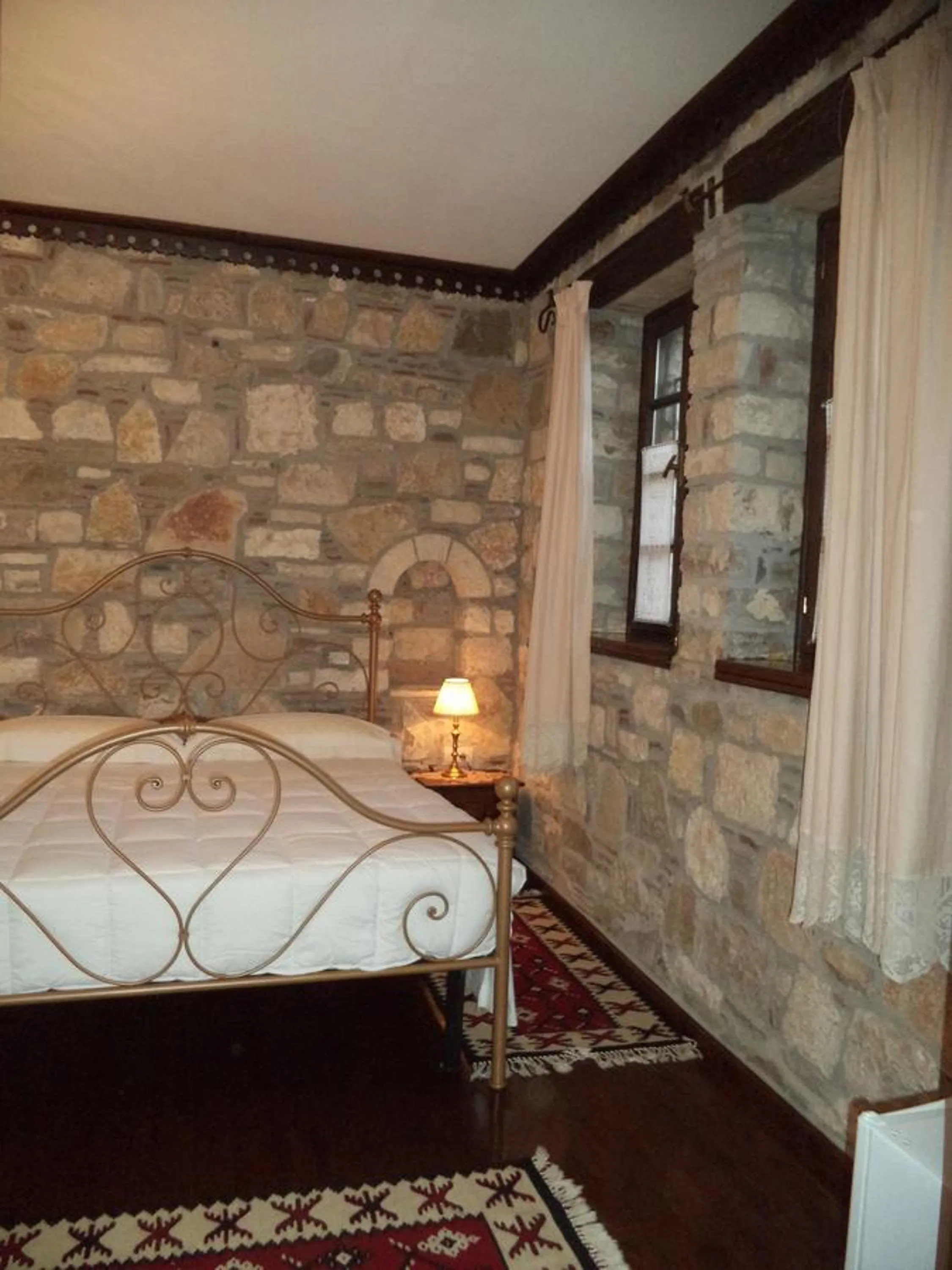 Communal lounge/ TV room, Bed in Hotel Vila Aleksander