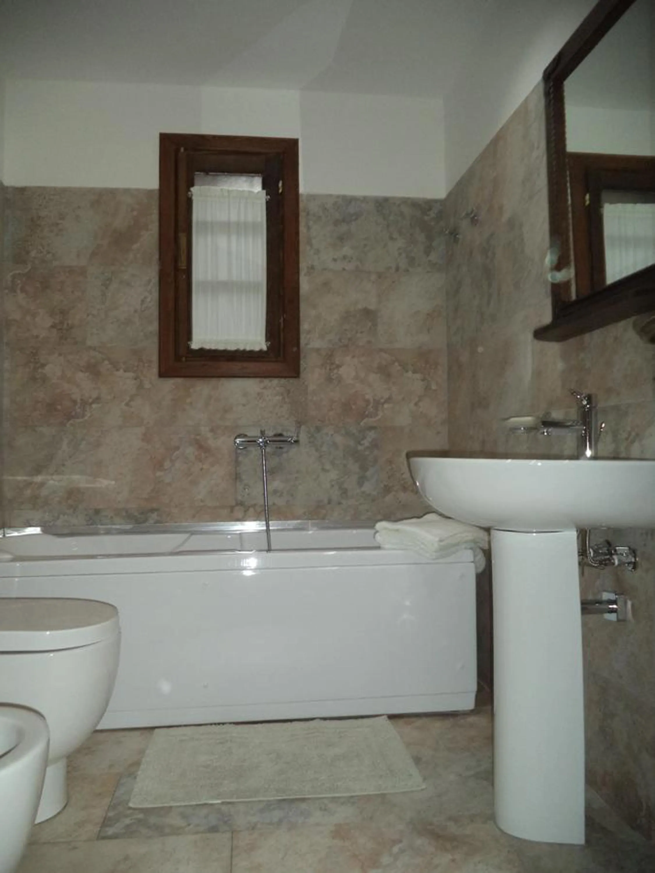 Bathroom in Hotel Vila Aleksander