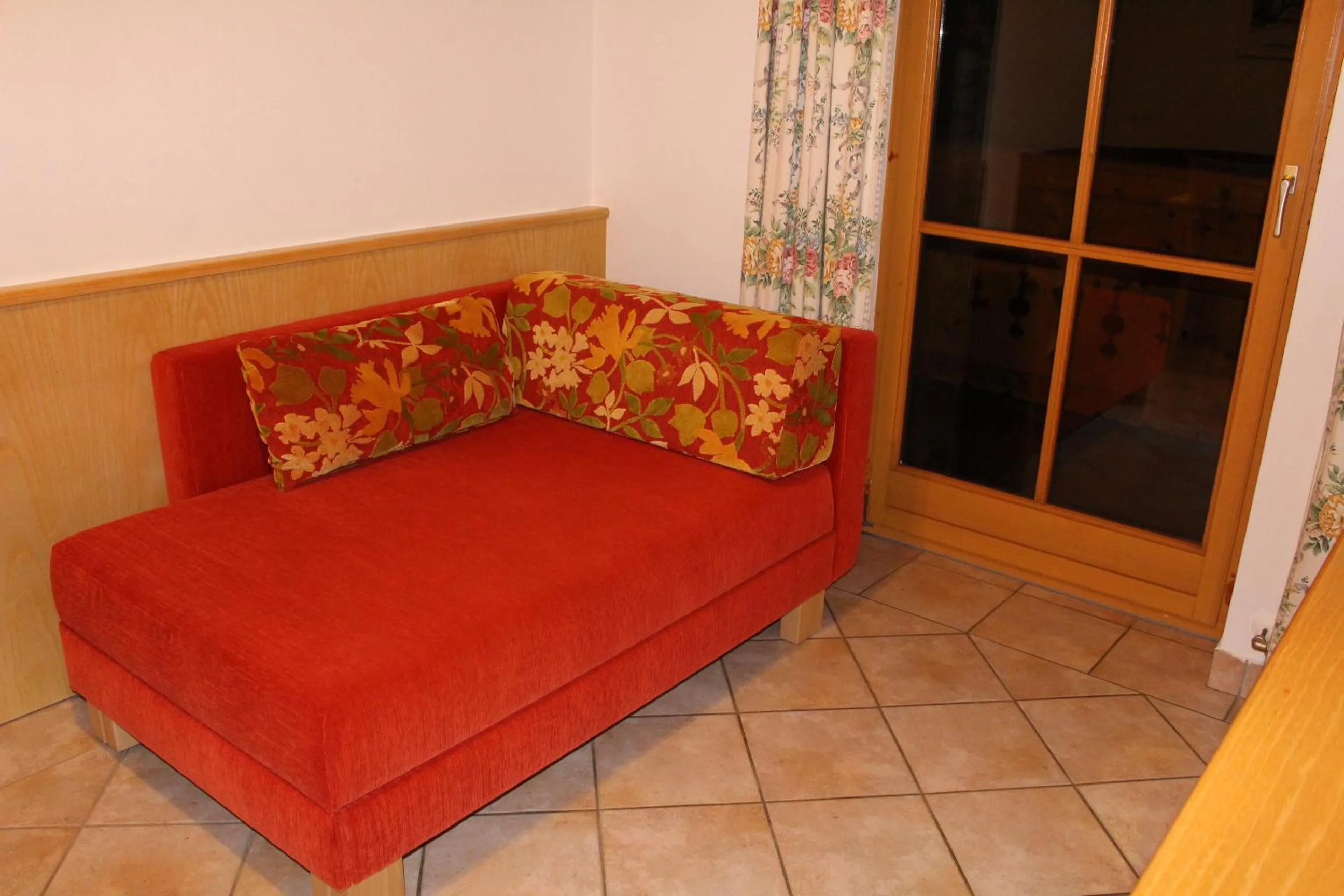 Living room, Bed in Familie Meilinger - Werfenweng Ferienappartements