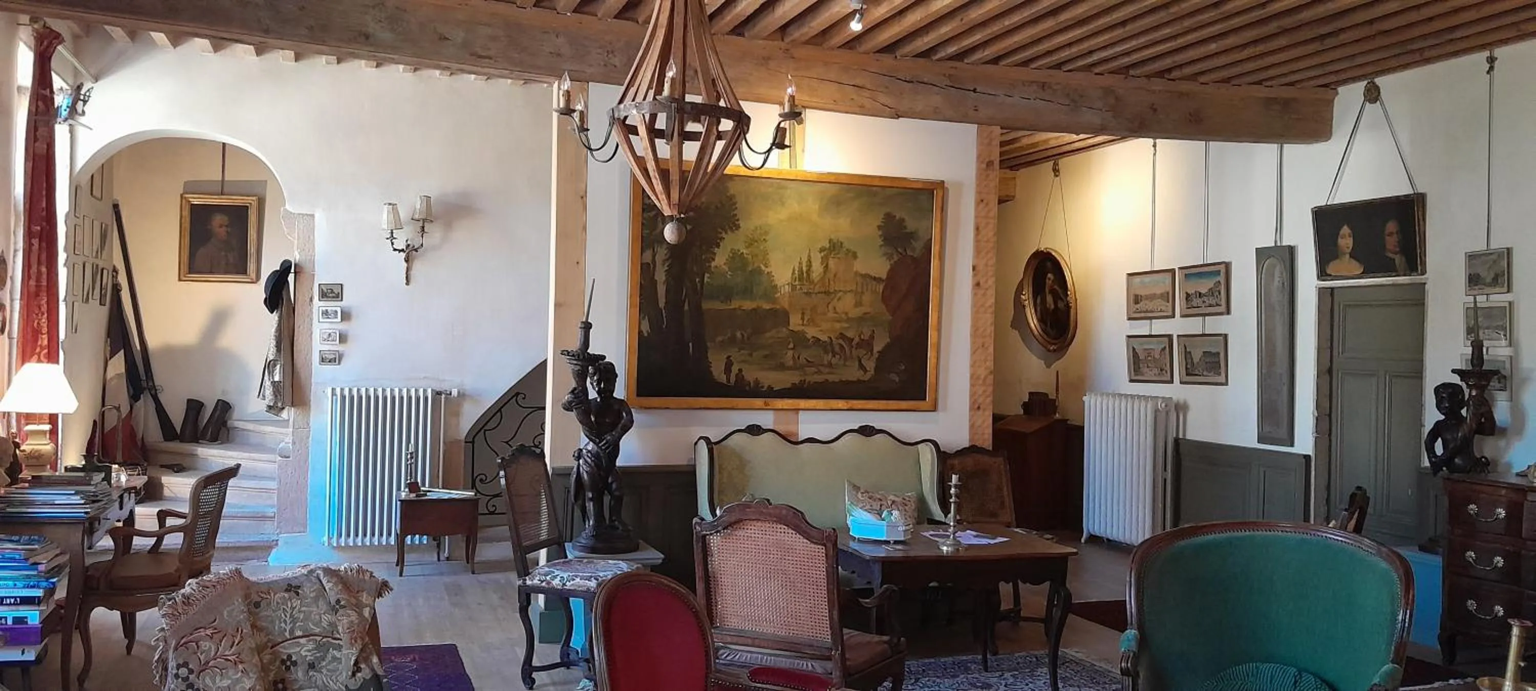Living room in La Chanoinesse