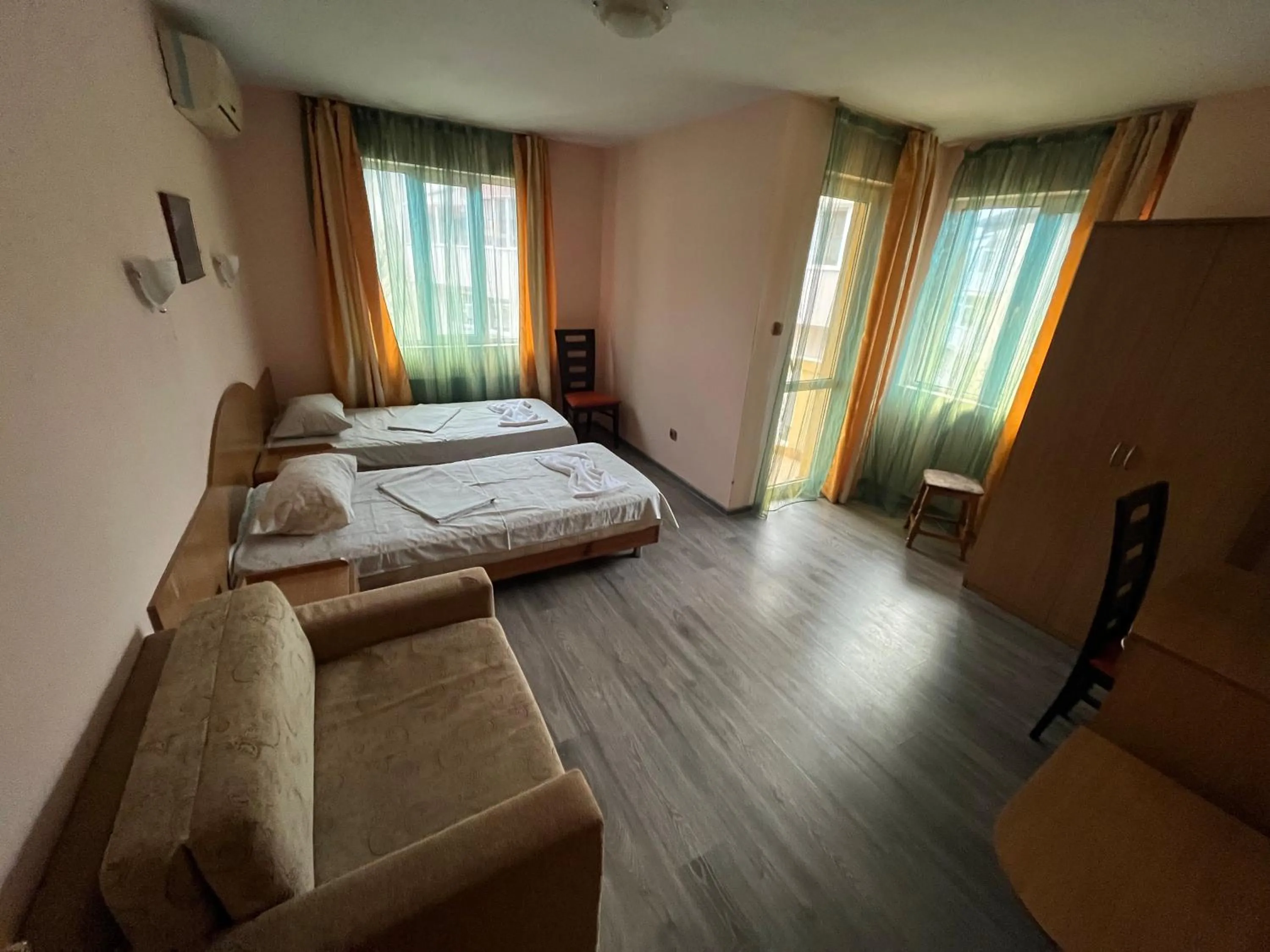 Deluxe Double or Twin Room with Balcony in Hotel MERIDA