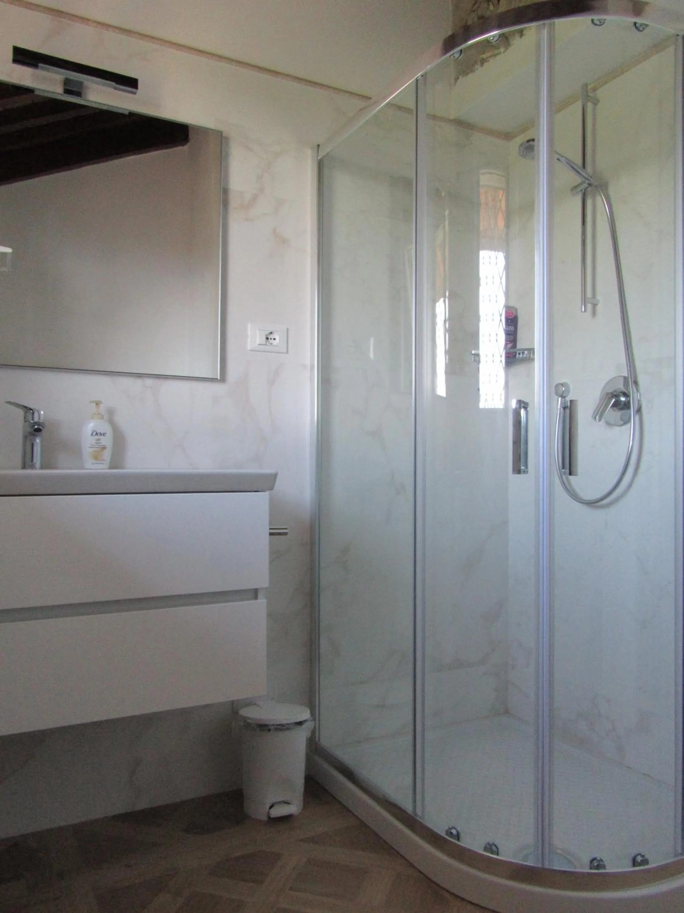 Toilet in B&B Le Palme