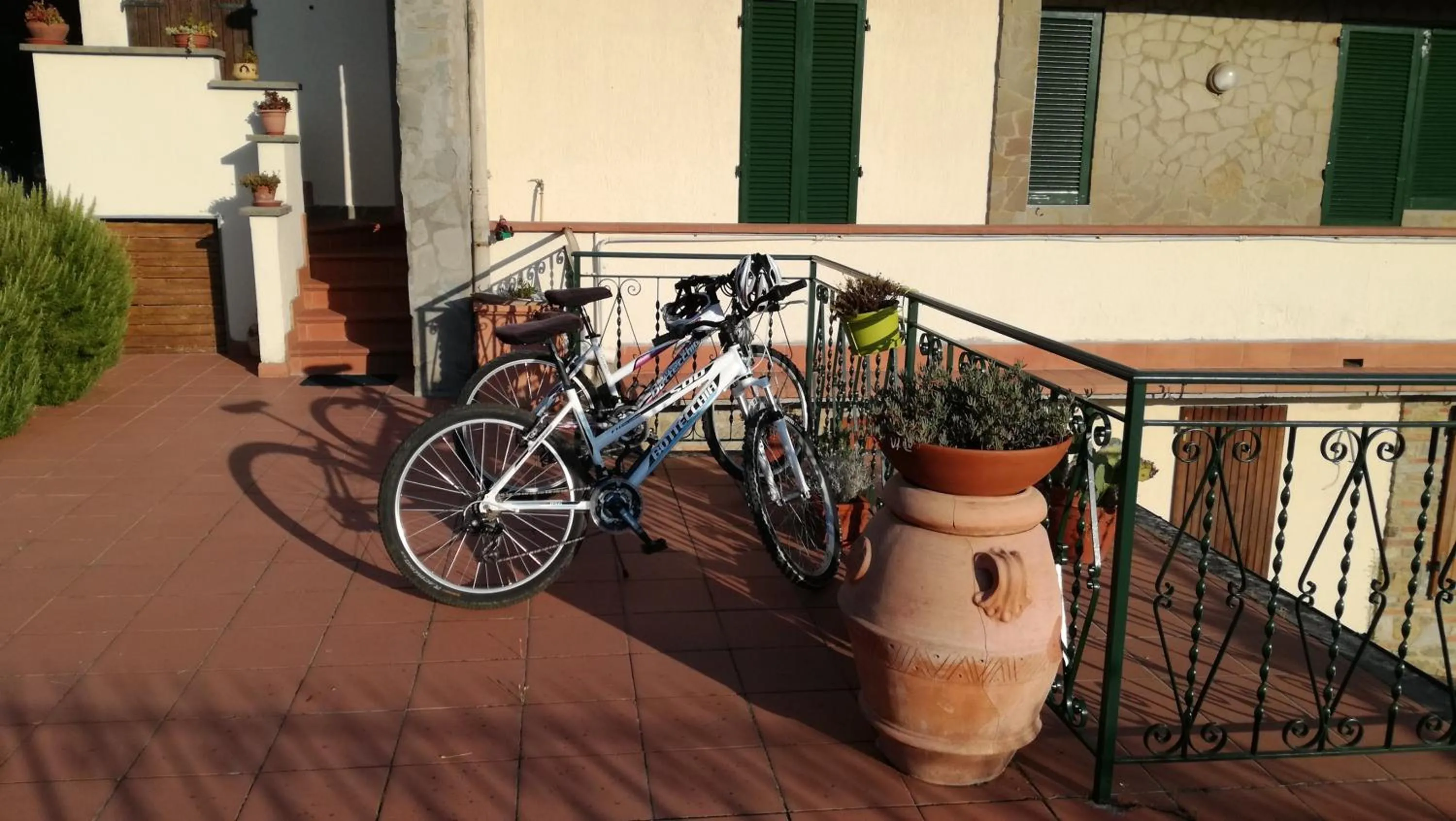 Cycling in Appartamento Sezzate 40