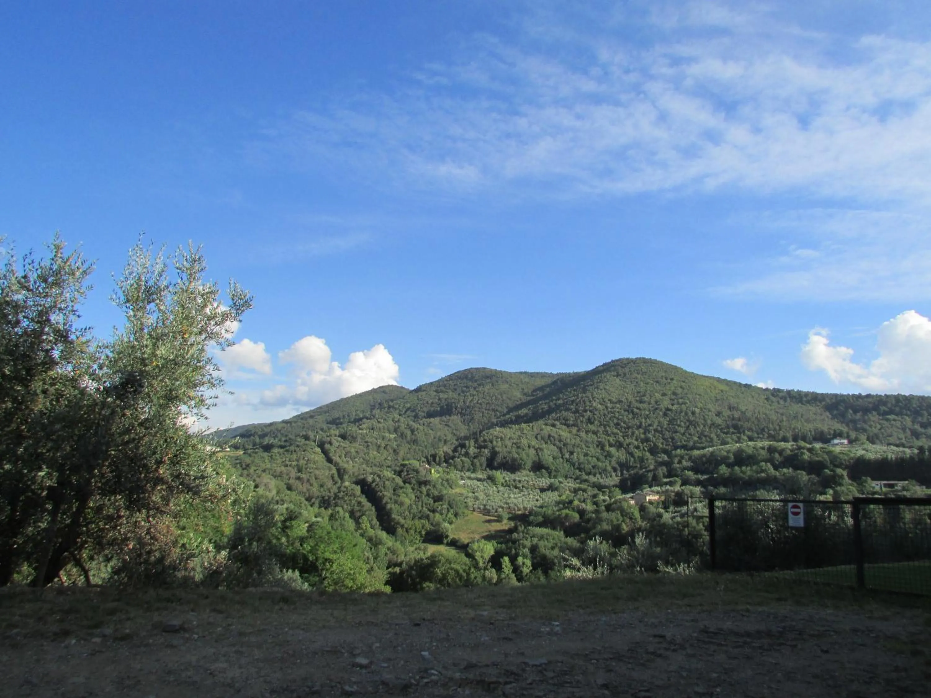 Natural landscape in Appartamento Sezzate 40